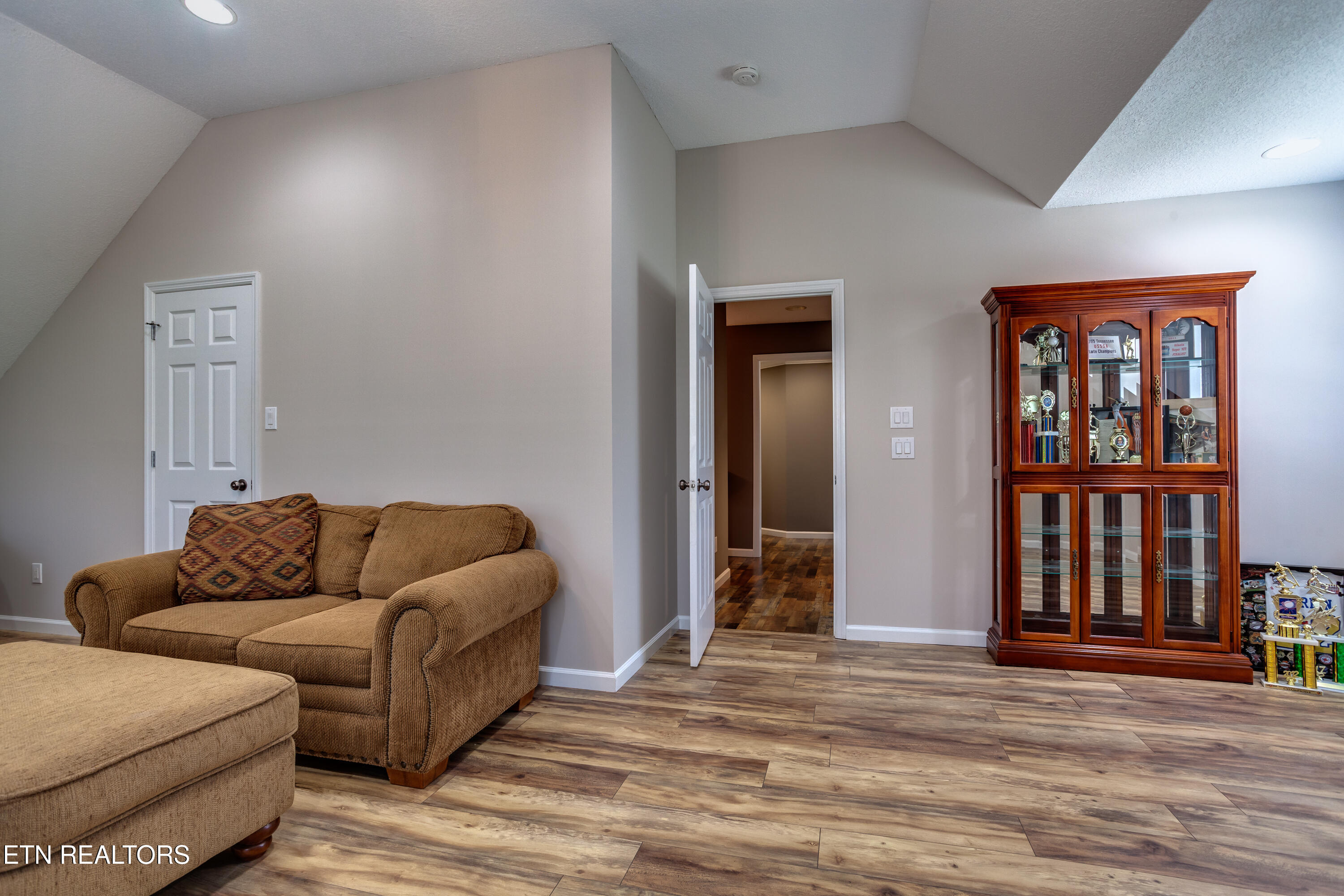 3310 Whispering Oaks Drive Knoxville TN 37938