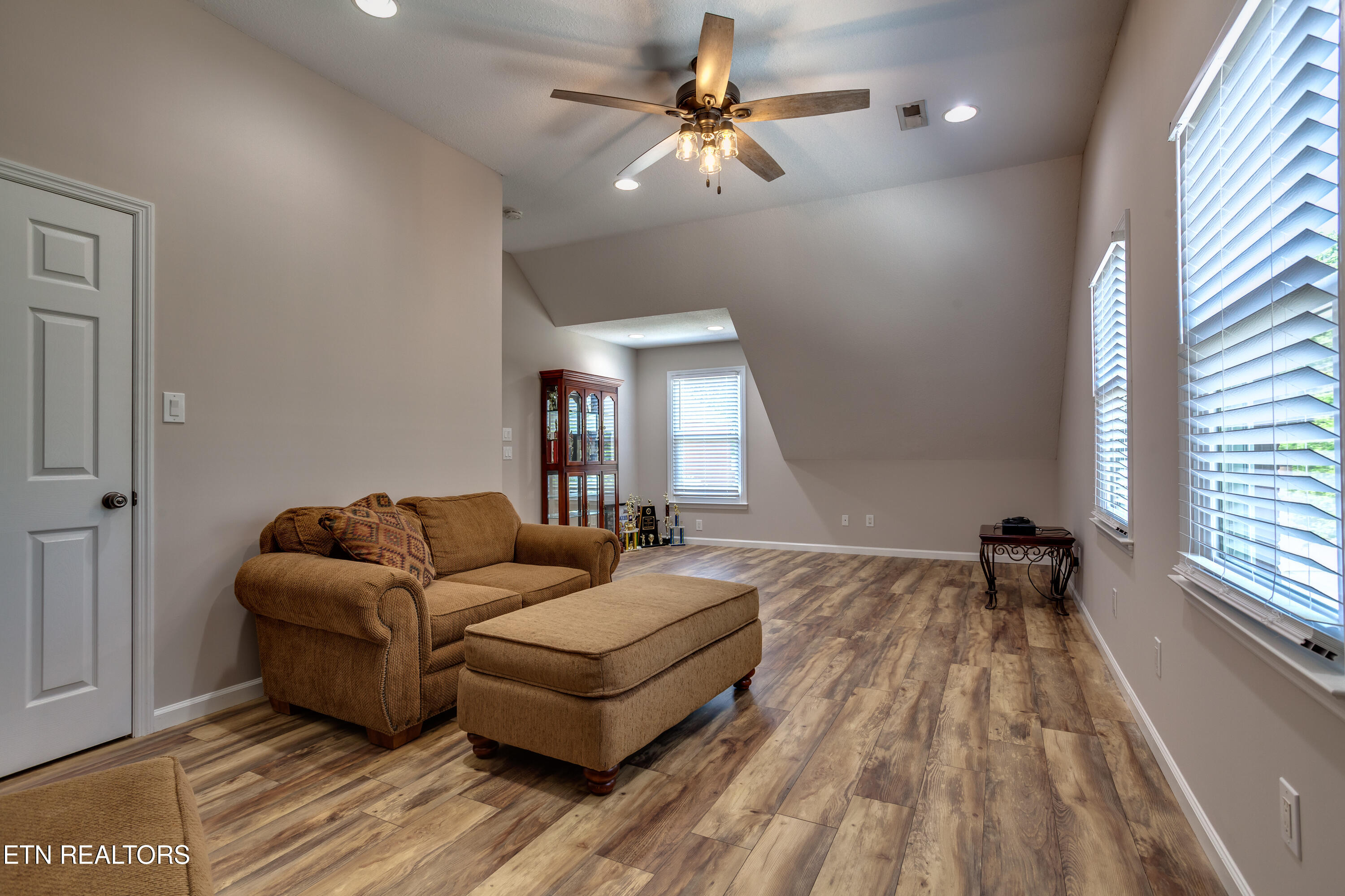3310 Whispering Oaks Drive Knoxville TN 37938