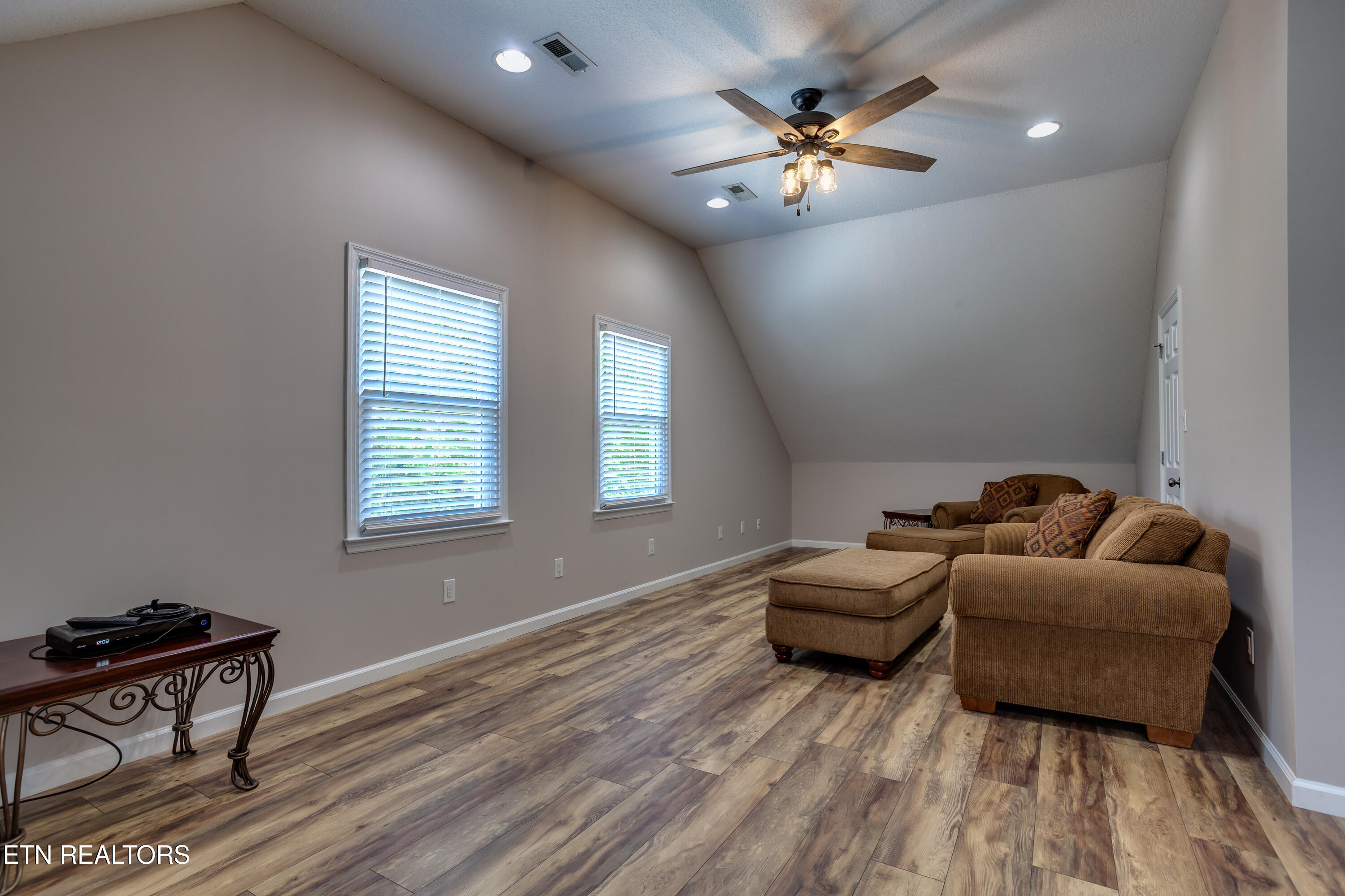 3310 Whispering Oaks Drive Knoxville TN 37938