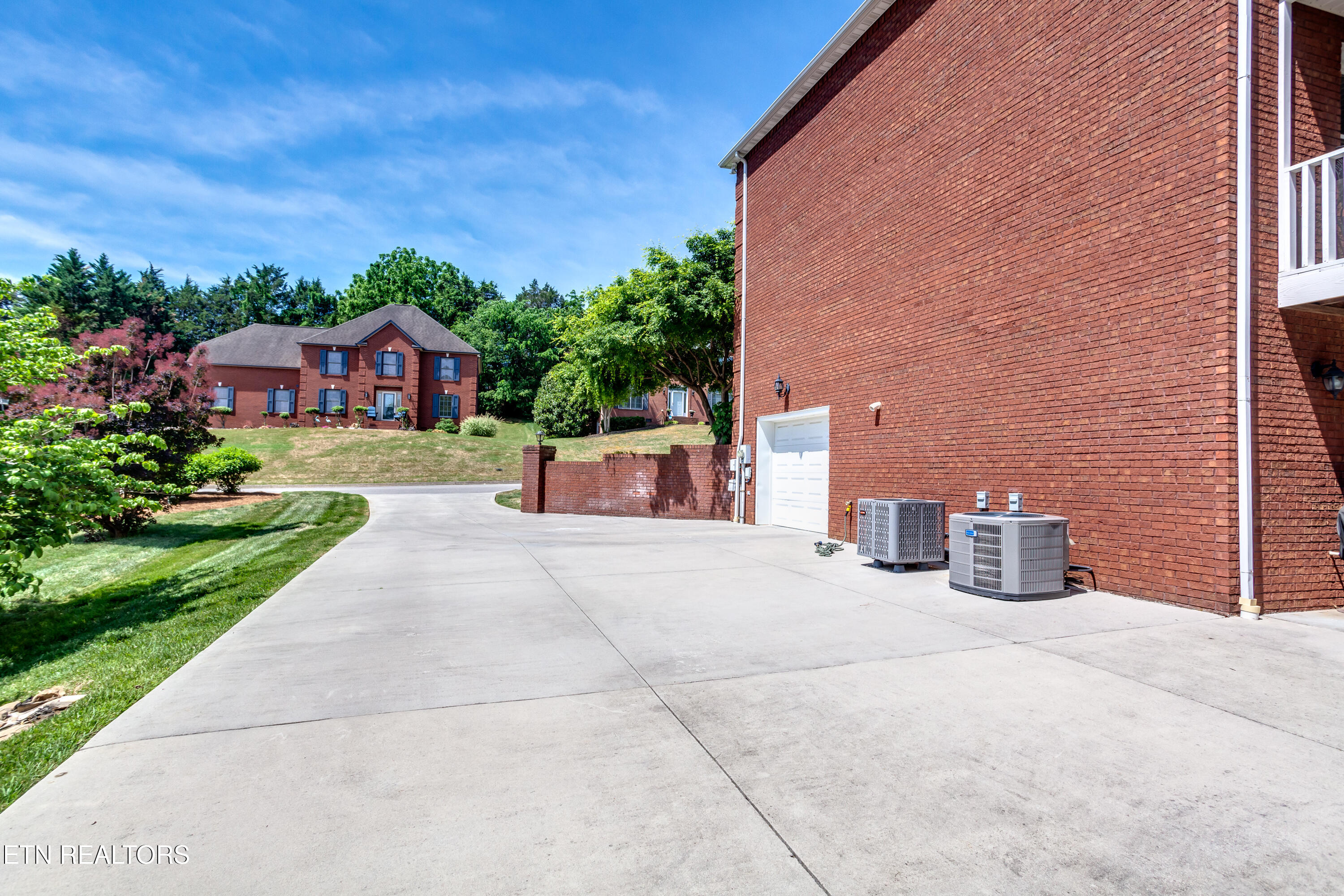 3310 Whispering Oaks Drive Knoxville TN 37938