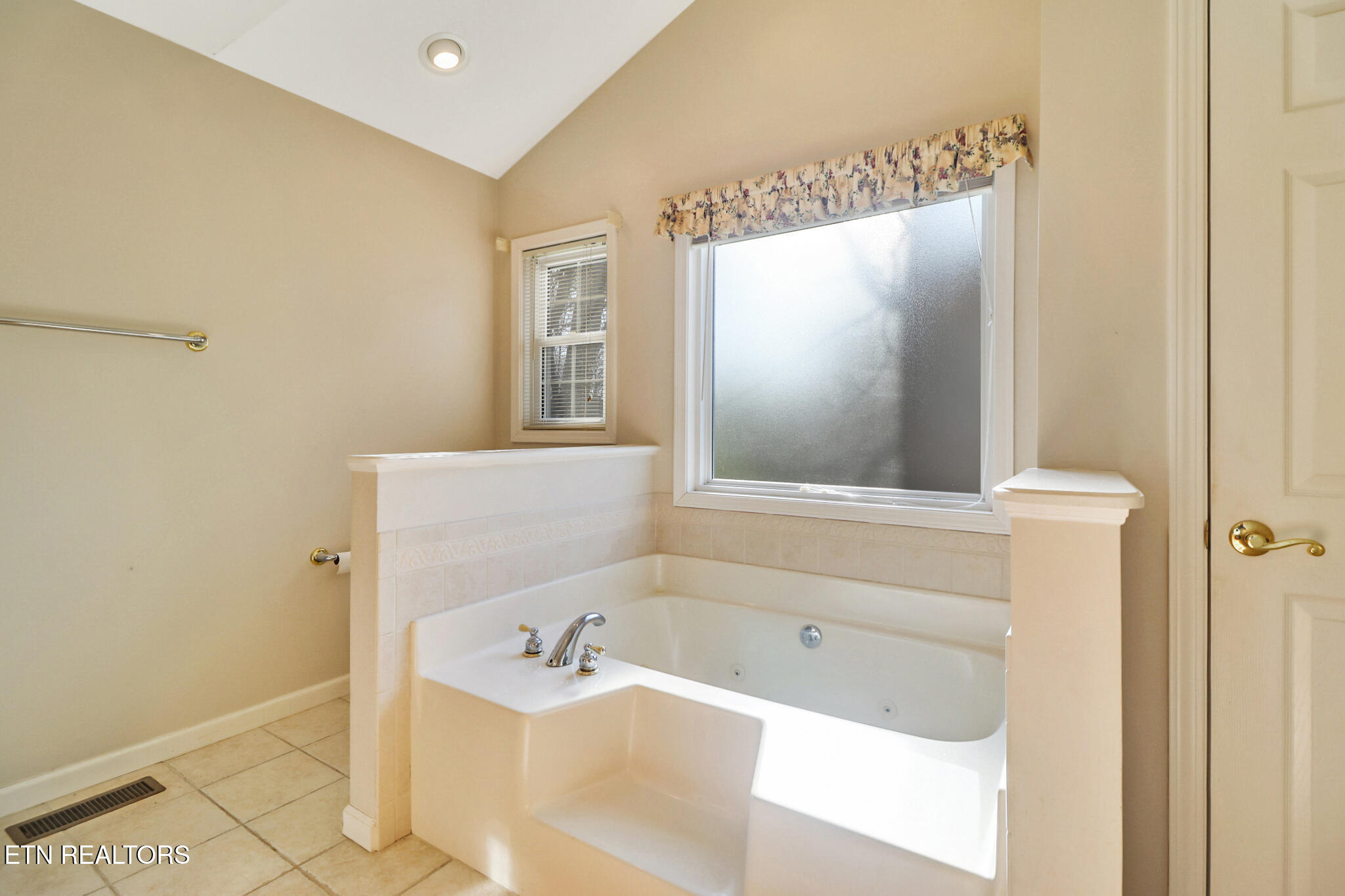 193 Berkshire Loop Fairfield Glade TN 38558