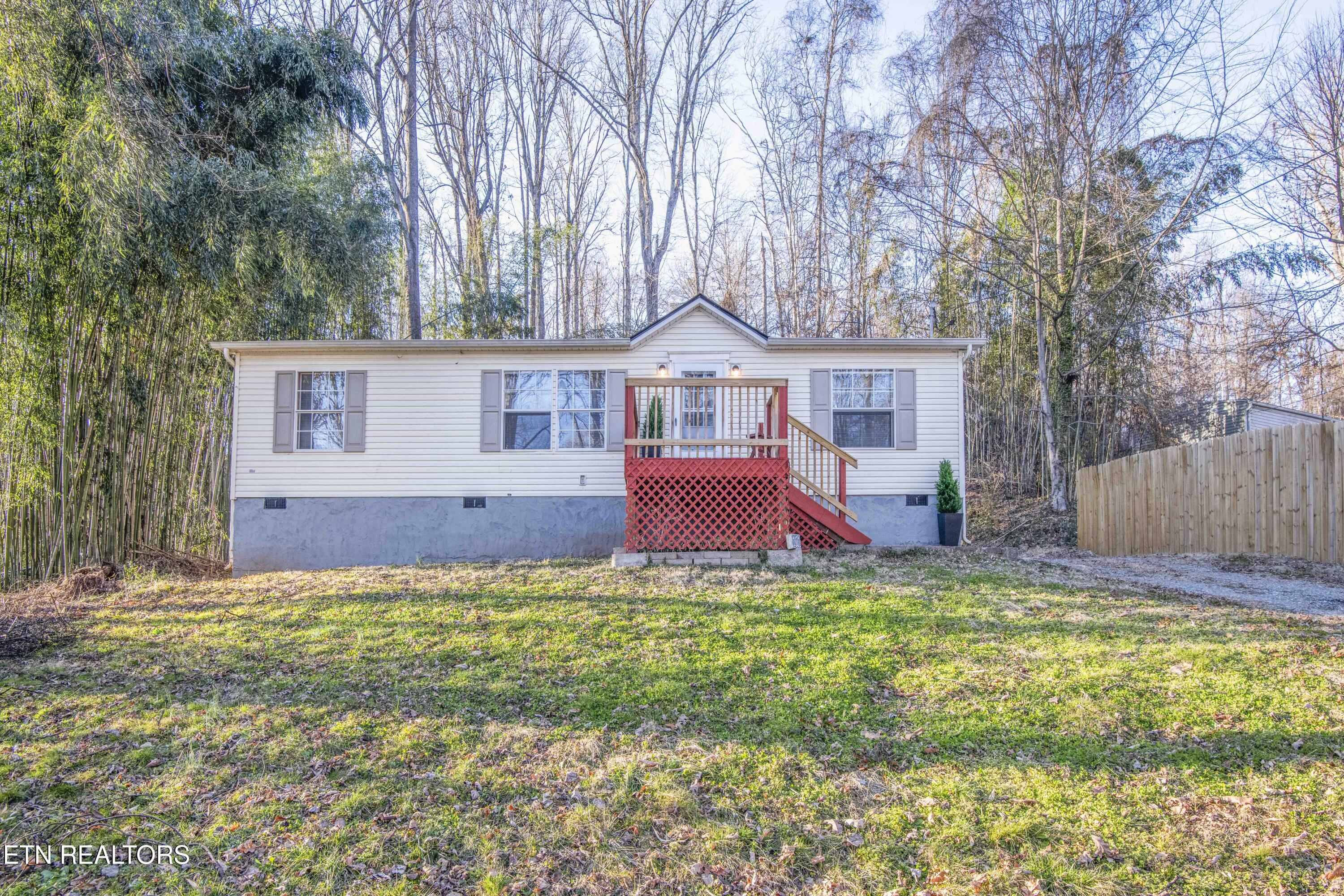 1121 S Army Street Knoxville TN 37920