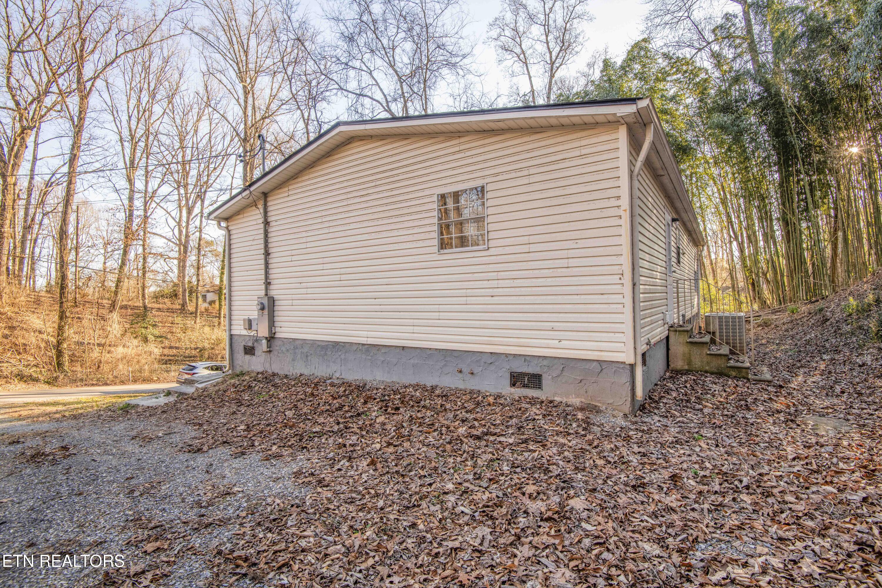 1121 S Army Street Knoxville TN 37920