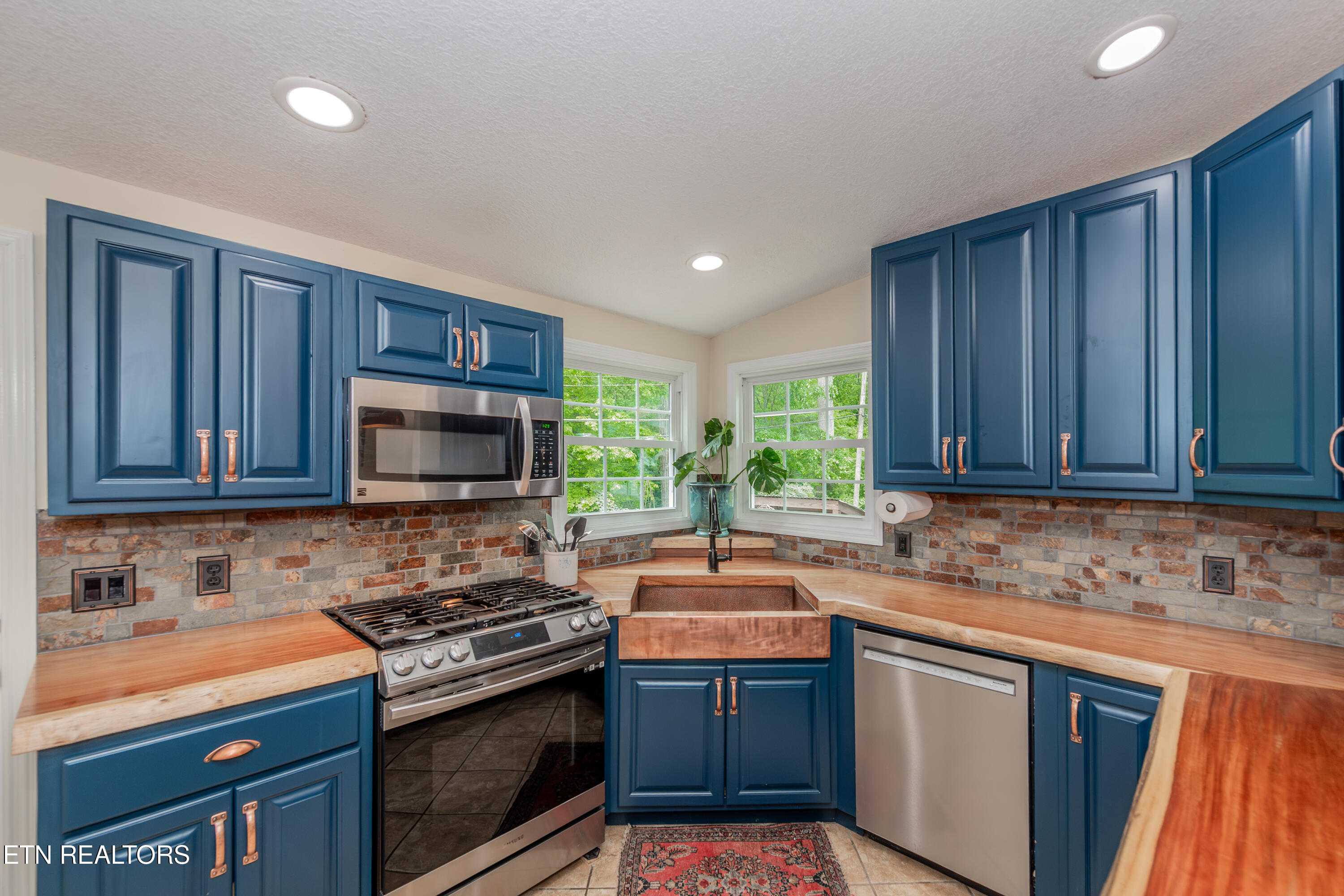 70 Pine Road Norris TN 37828