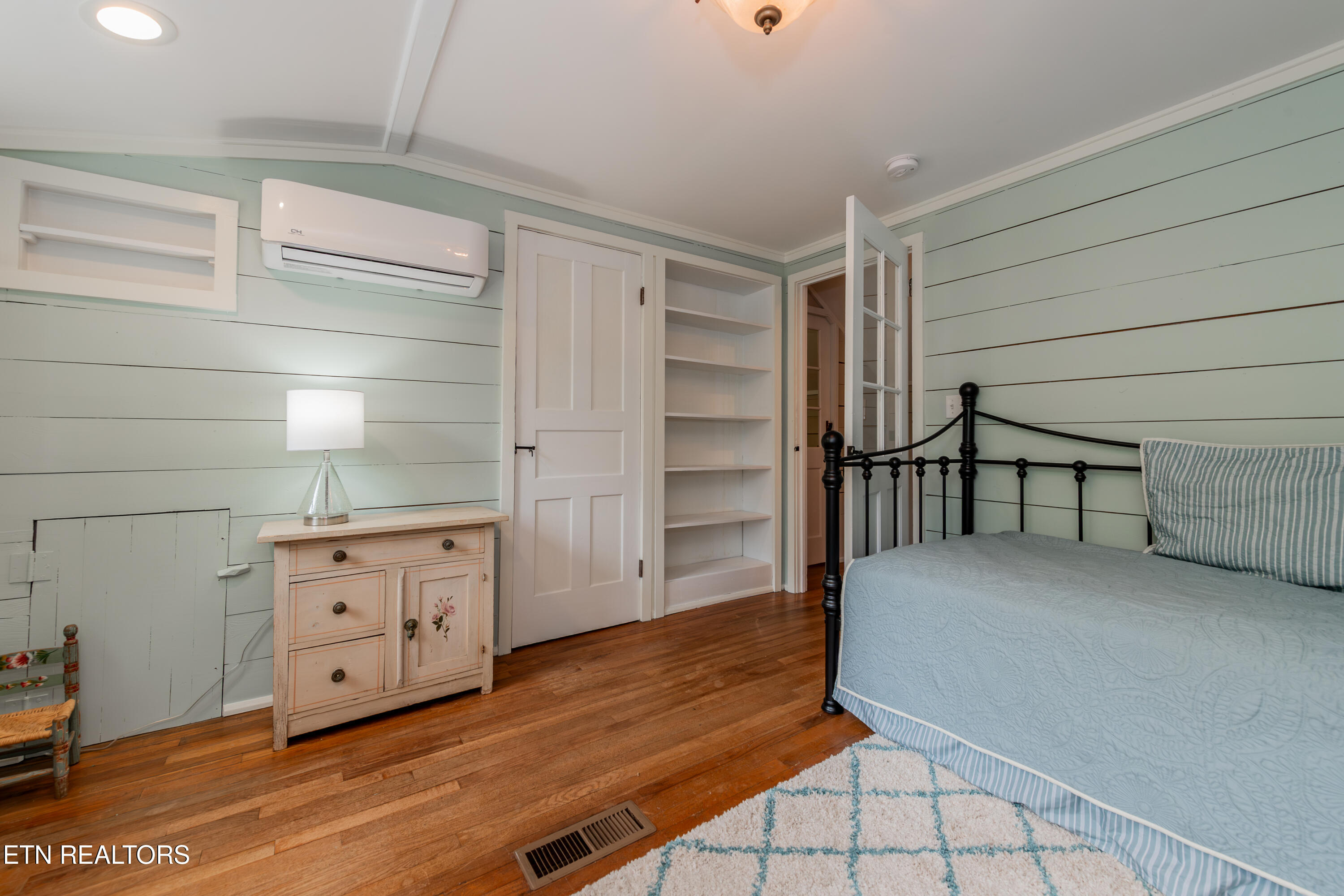 70 Pine Road Norris TN 37828