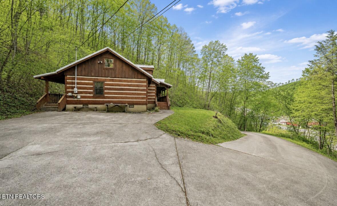 830 Sleepy Hollow Road Gatlinburg TN 37738