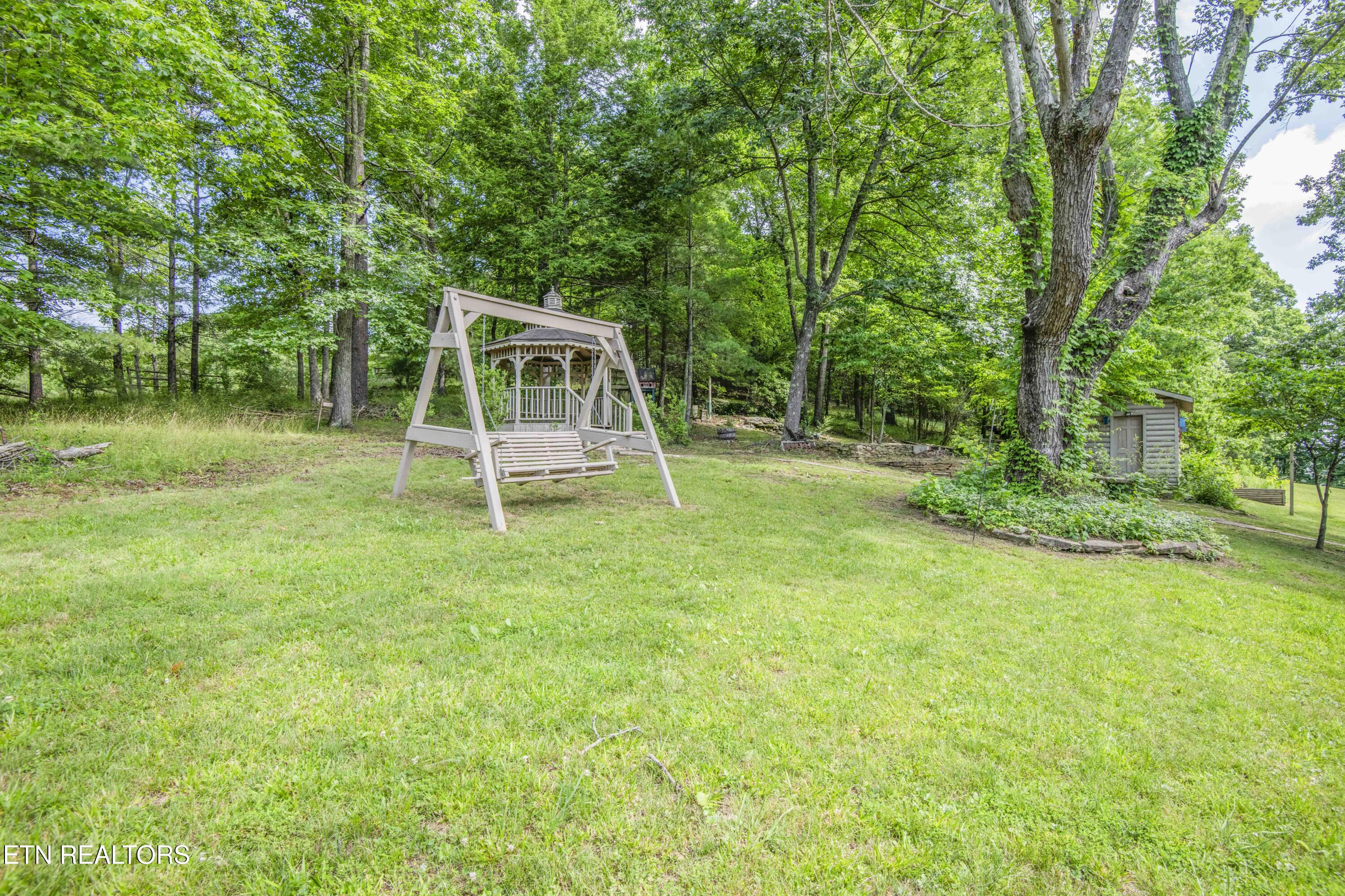 17761 Alberta Street Oneida TN 37841