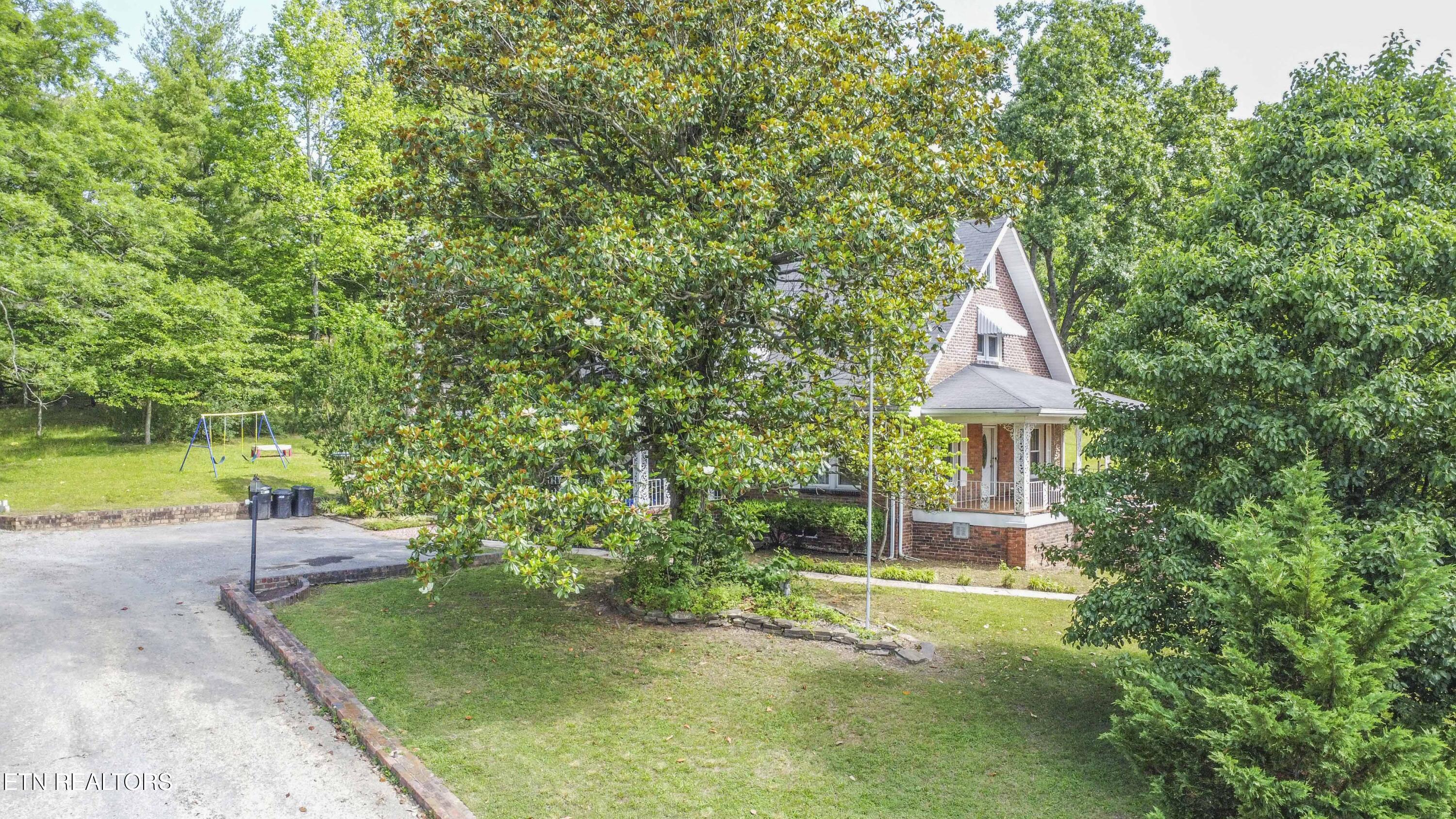 17761 Alberta Street Oneida TN 37841
