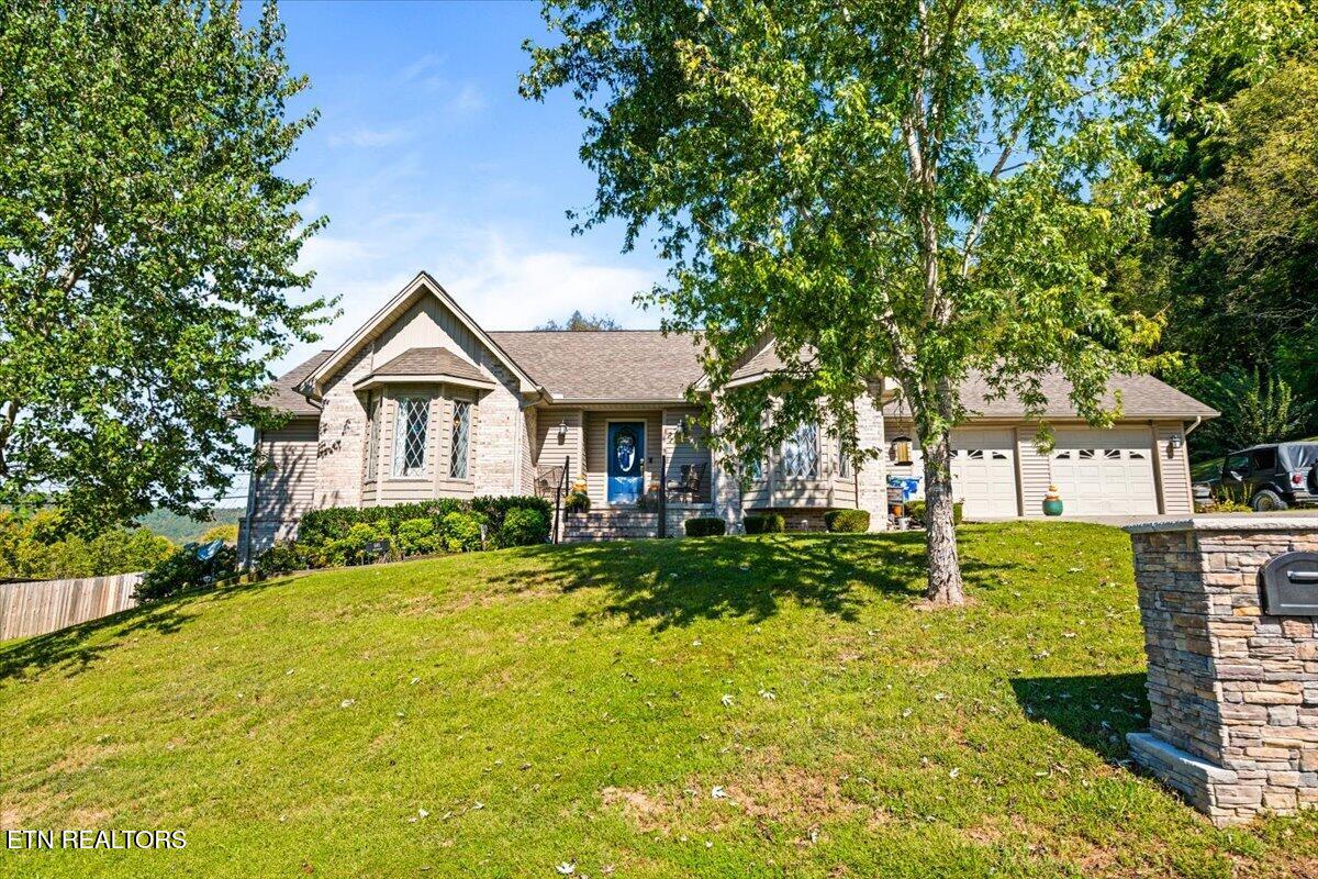 685 Ivey Street Jellico TN 37762