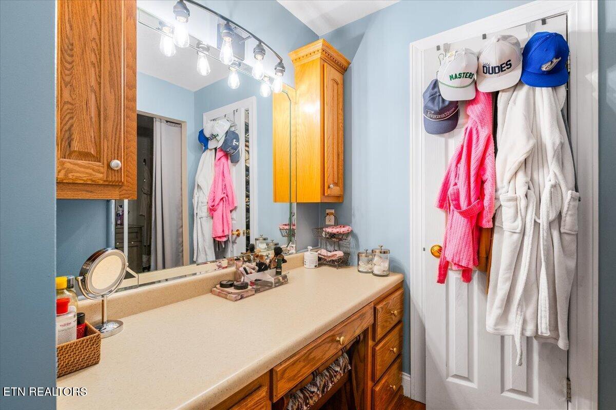 685 Ivey Street Jellico TN 37762