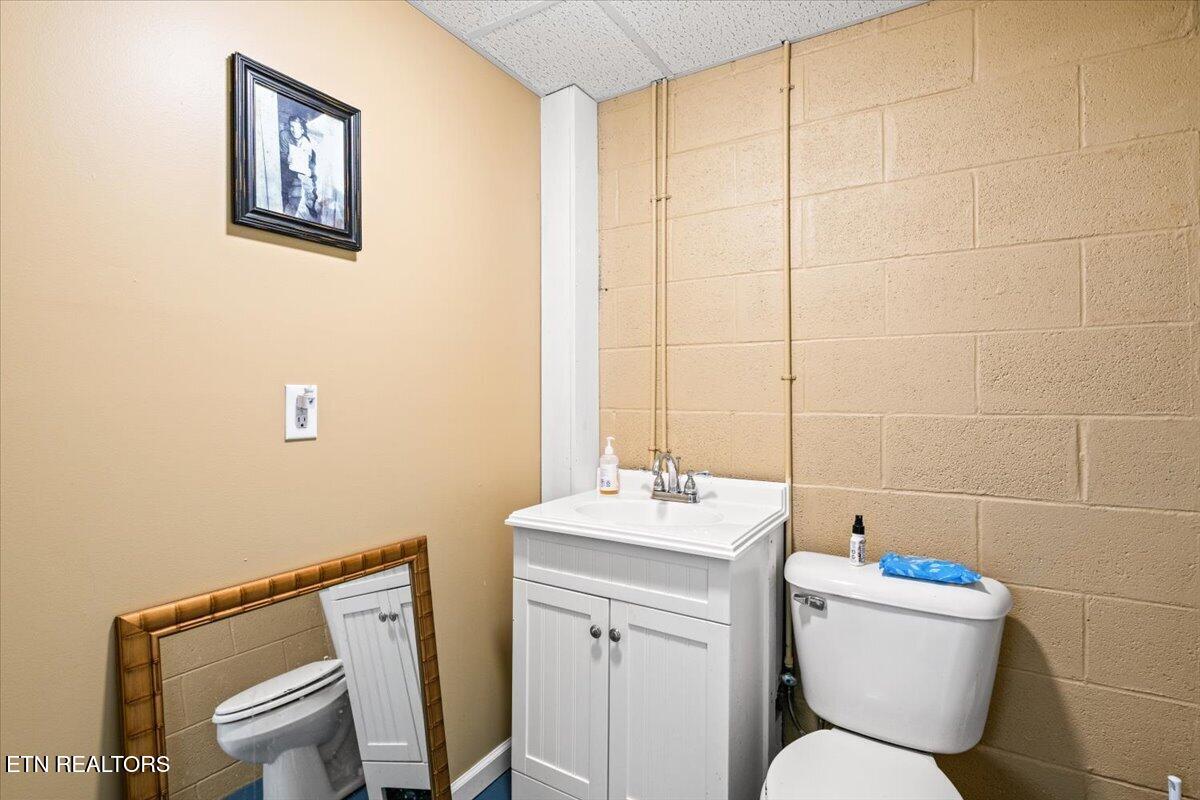 685 Ivey Street Jellico TN 37762