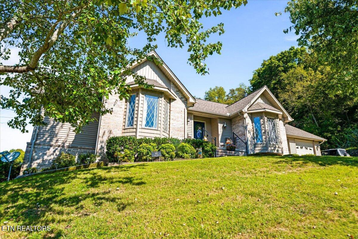 685 Ivey Street Jellico TN 37762