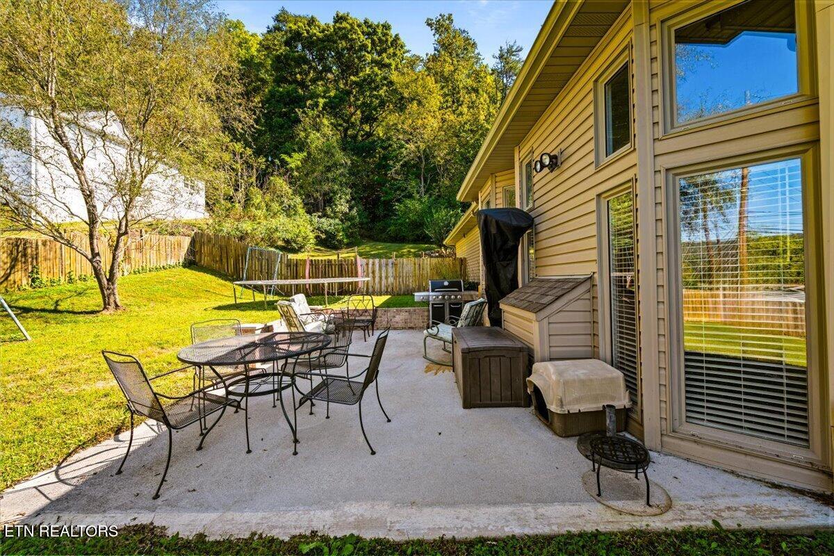 685 Ivey Street Jellico TN 37762