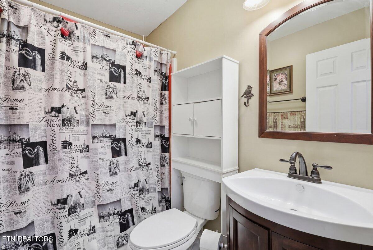 400 Monticello Drive Lenoir City TN 37771