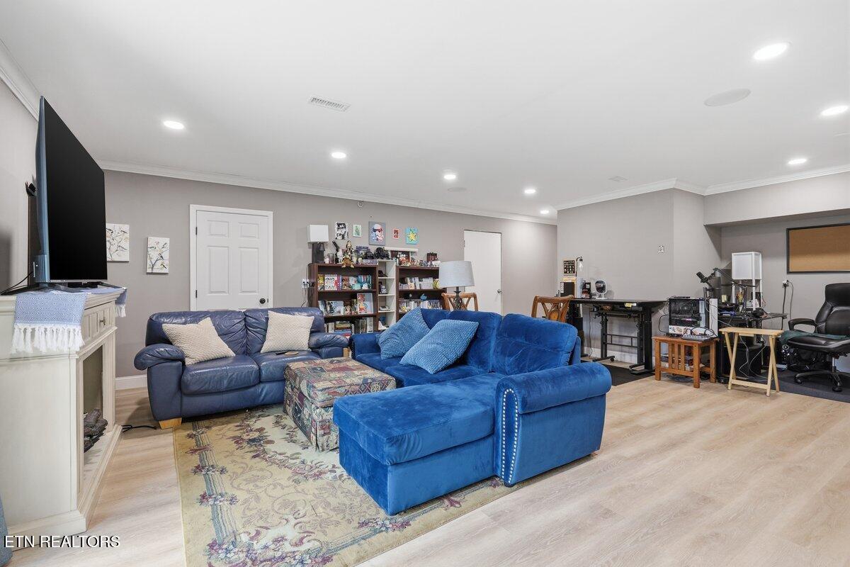400 Monticello Drive Lenoir City TN 37771