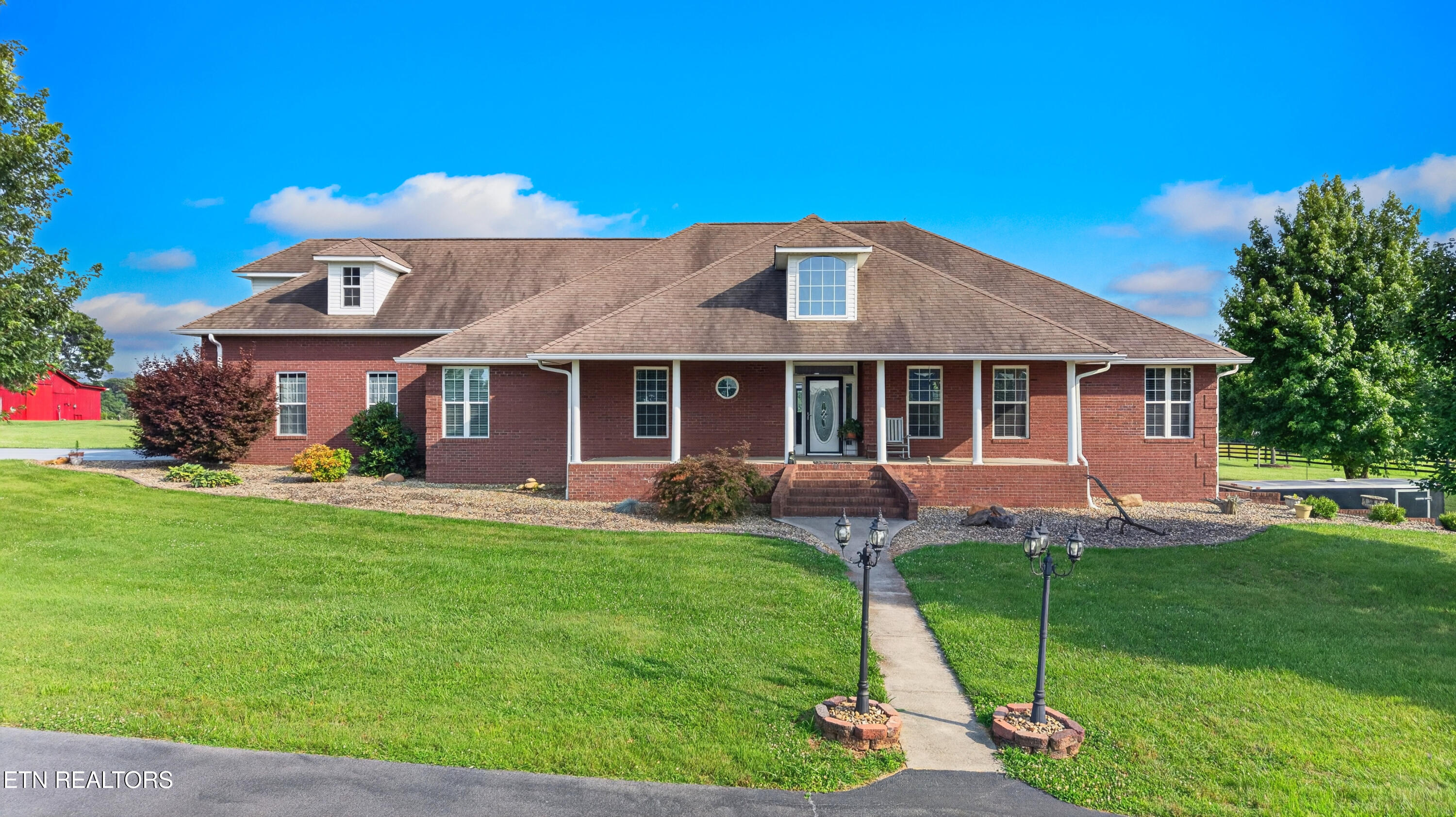 670 Burchfield Road Dandridge TN 37725