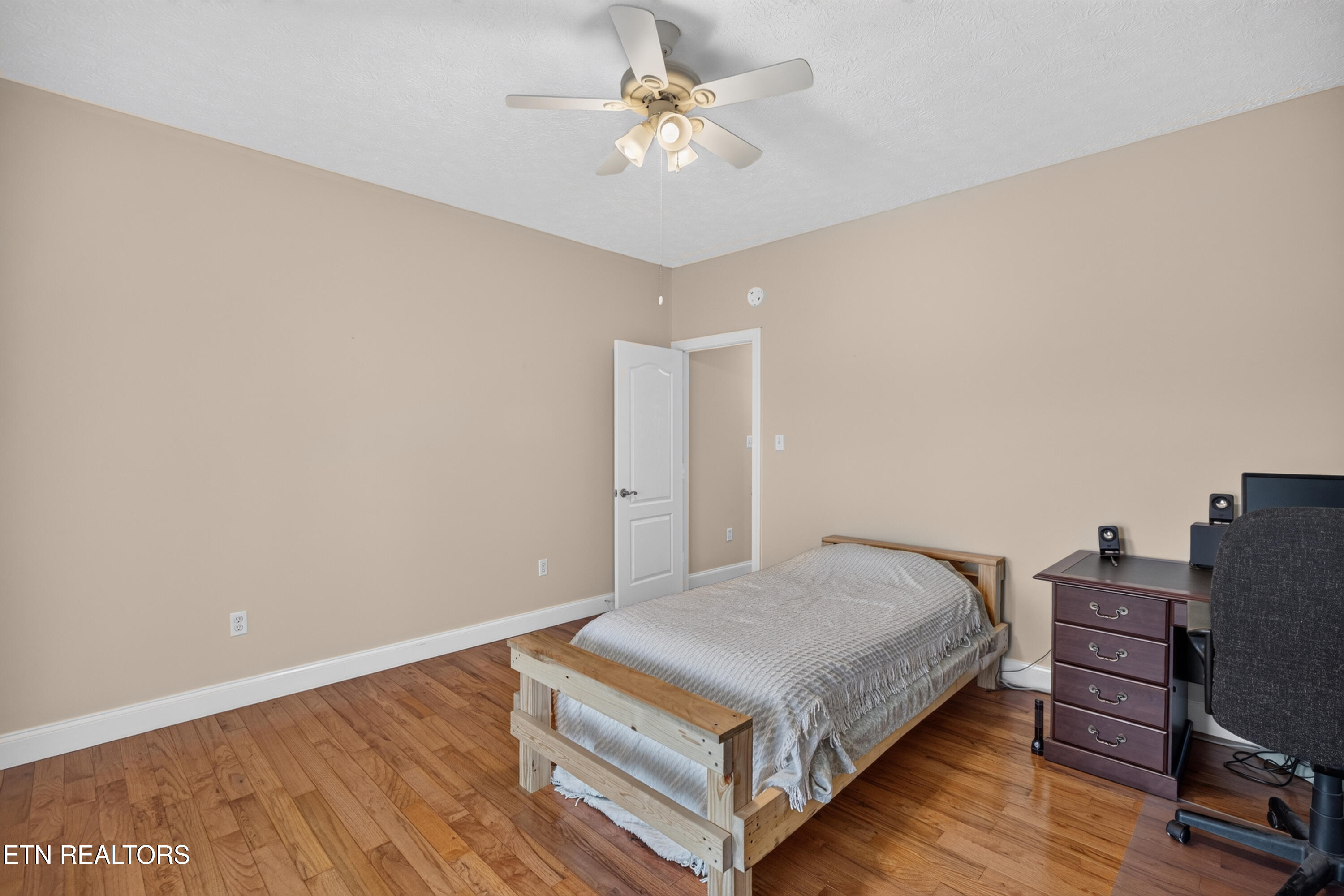 670 Burchfield Road Dandridge TN 37725