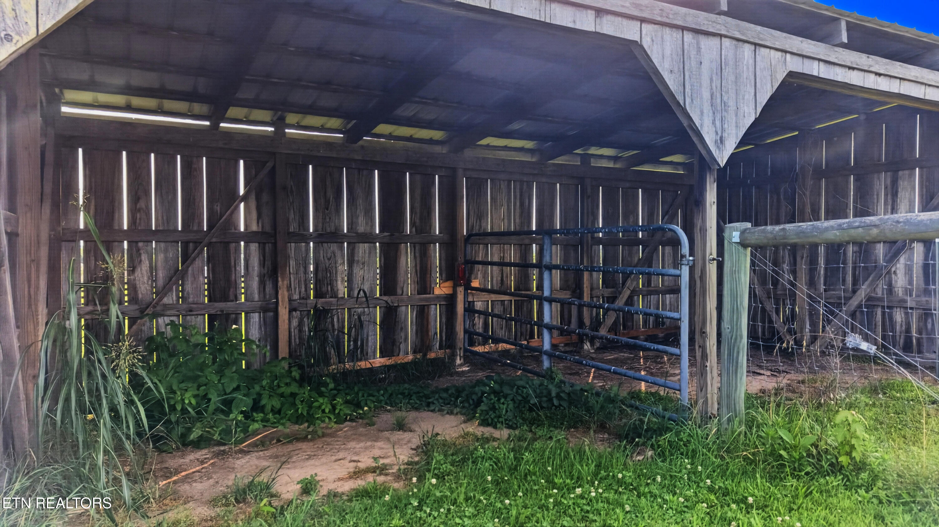 670 Burchfield Road Dandridge TN 37725