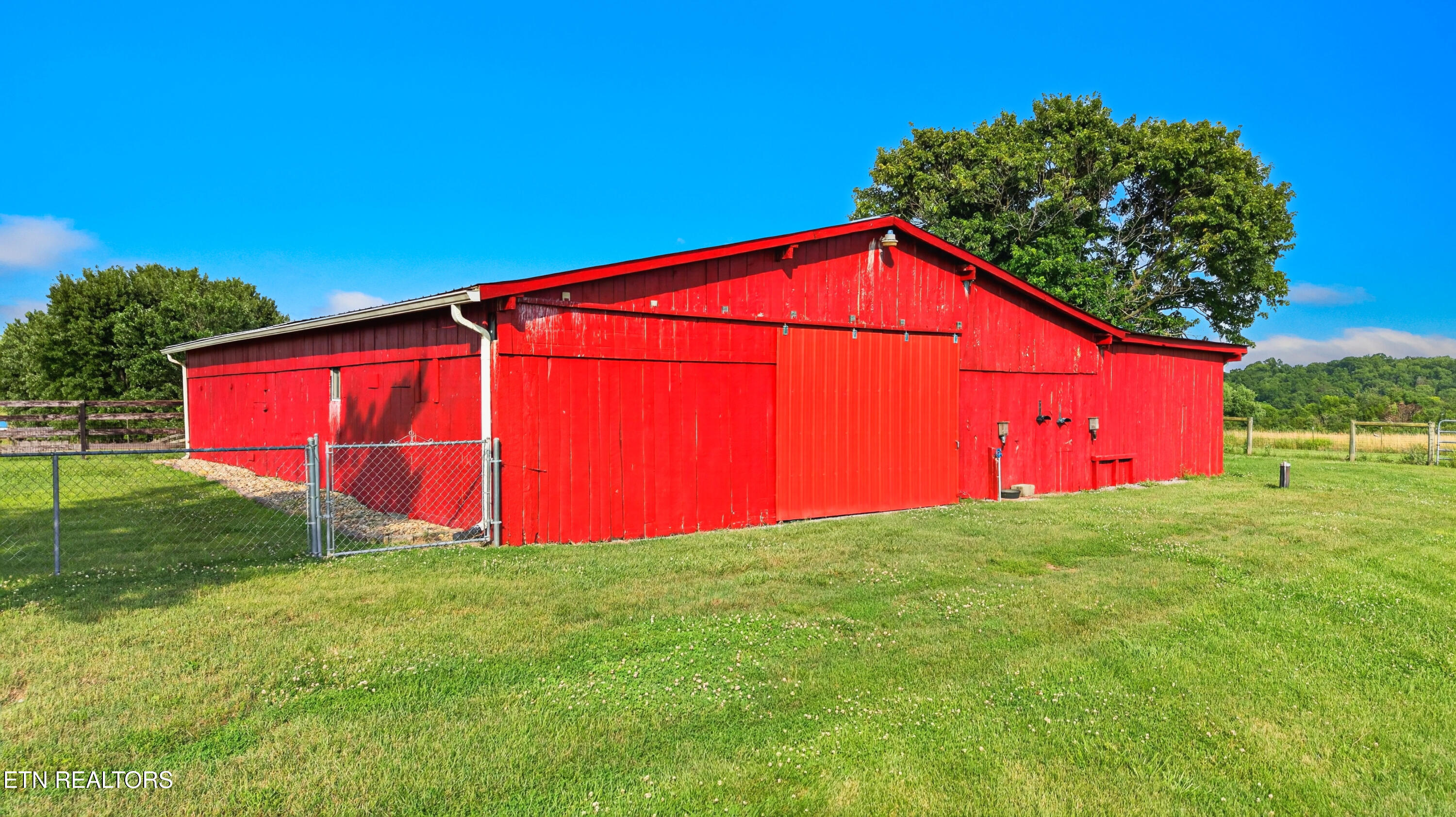 670 Burchfield Road Dandridge TN 37725