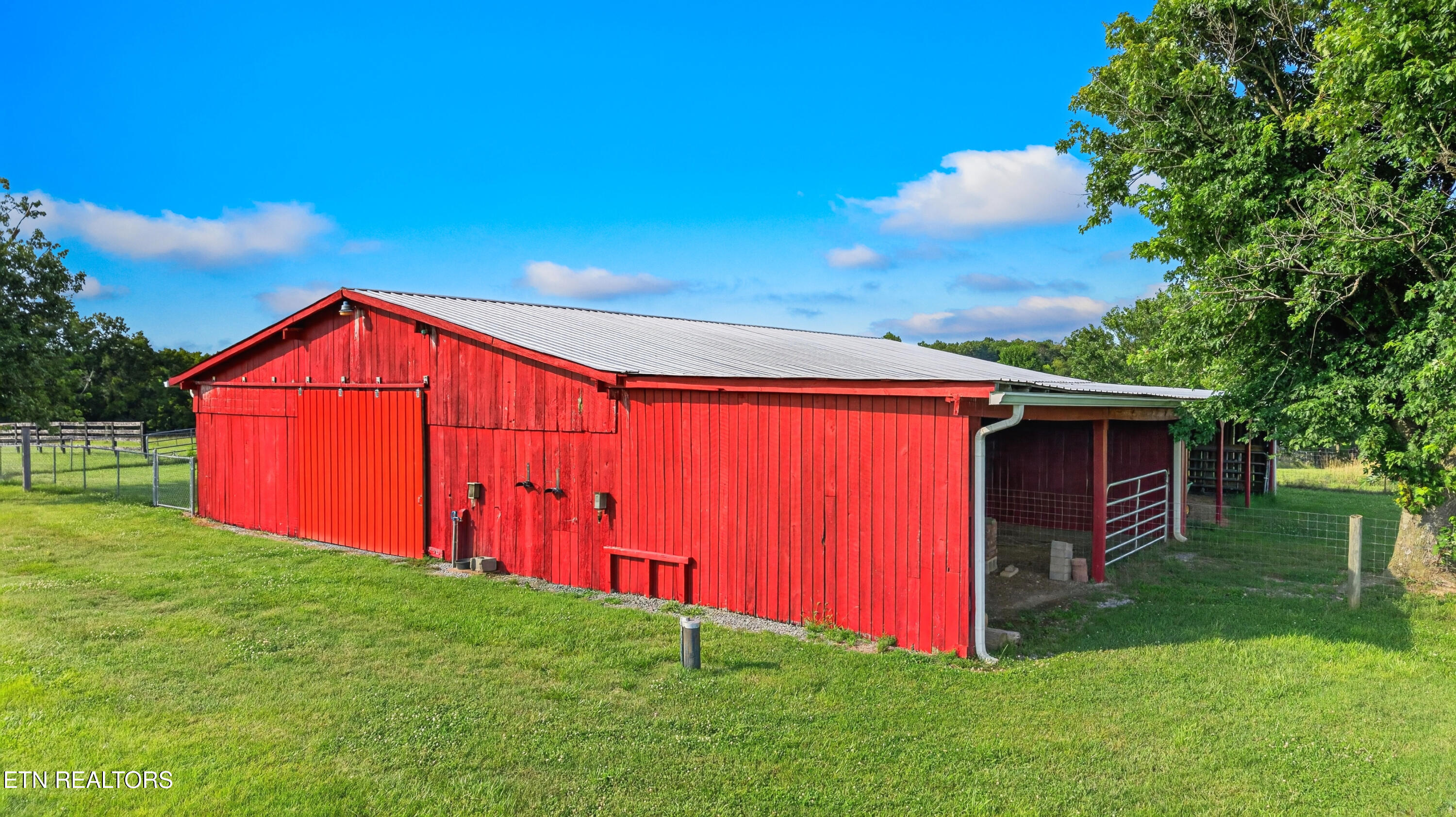 670 Burchfield Road Dandridge TN 37725