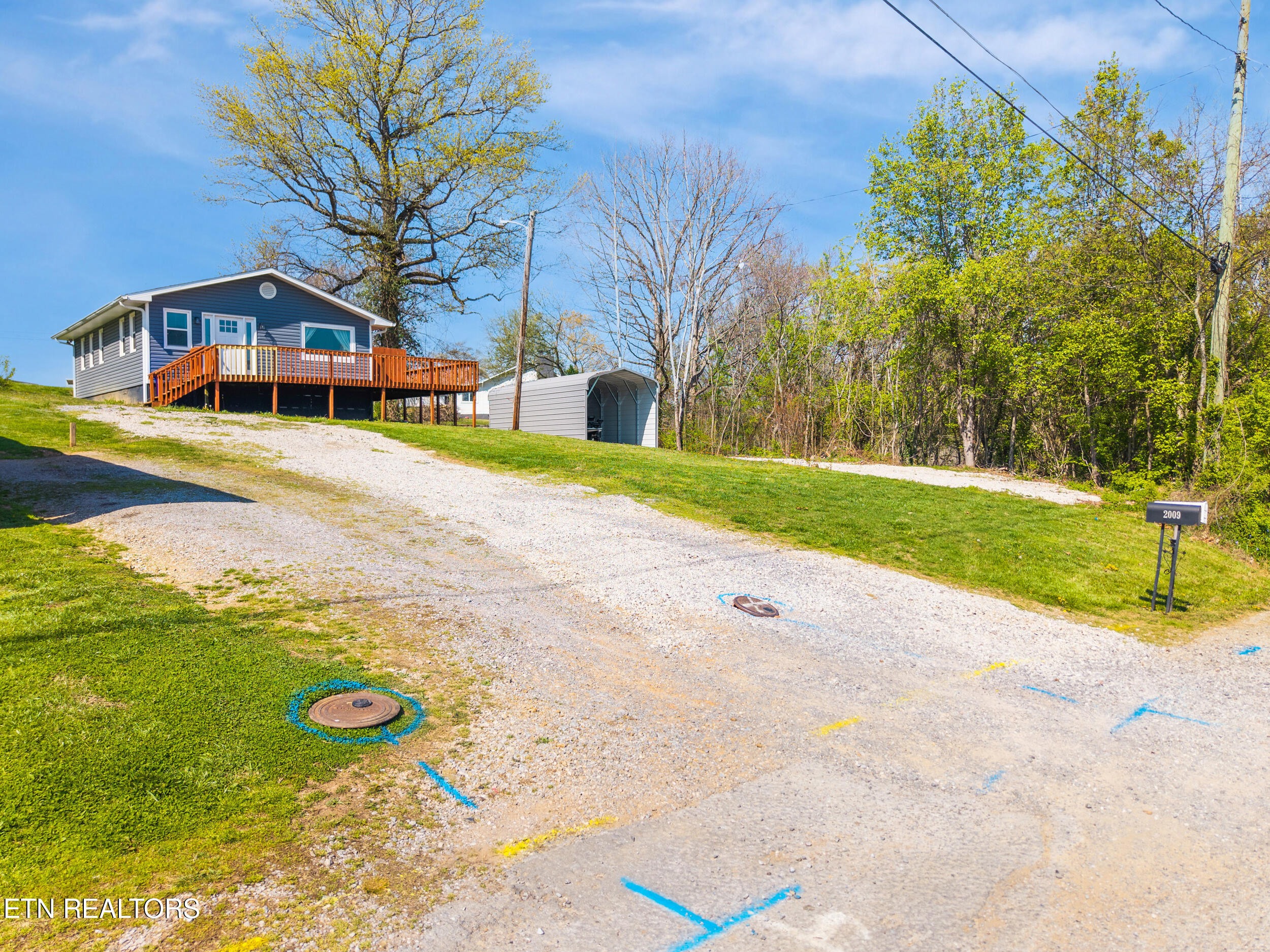 2007 1st Road Knoxville TN 37914