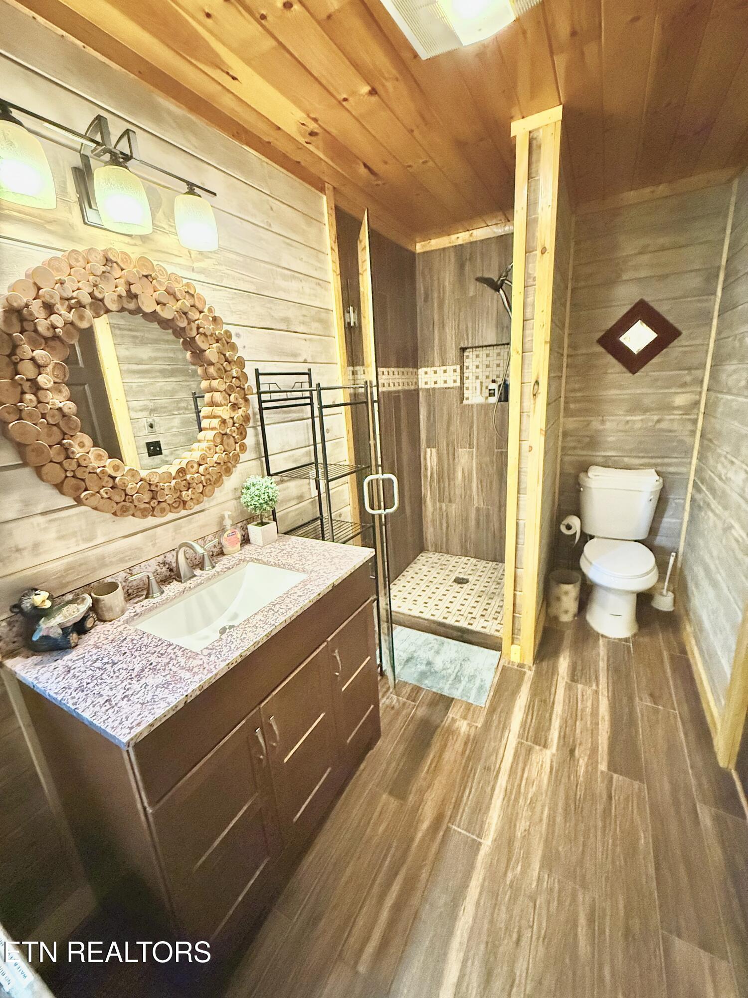 2715 Overholt Trail Pigeon Forge TN 37862