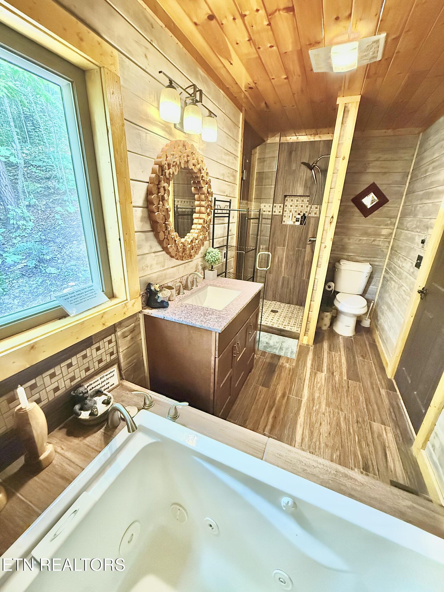 2715 Overholt Trail Pigeon Forge TN 37862