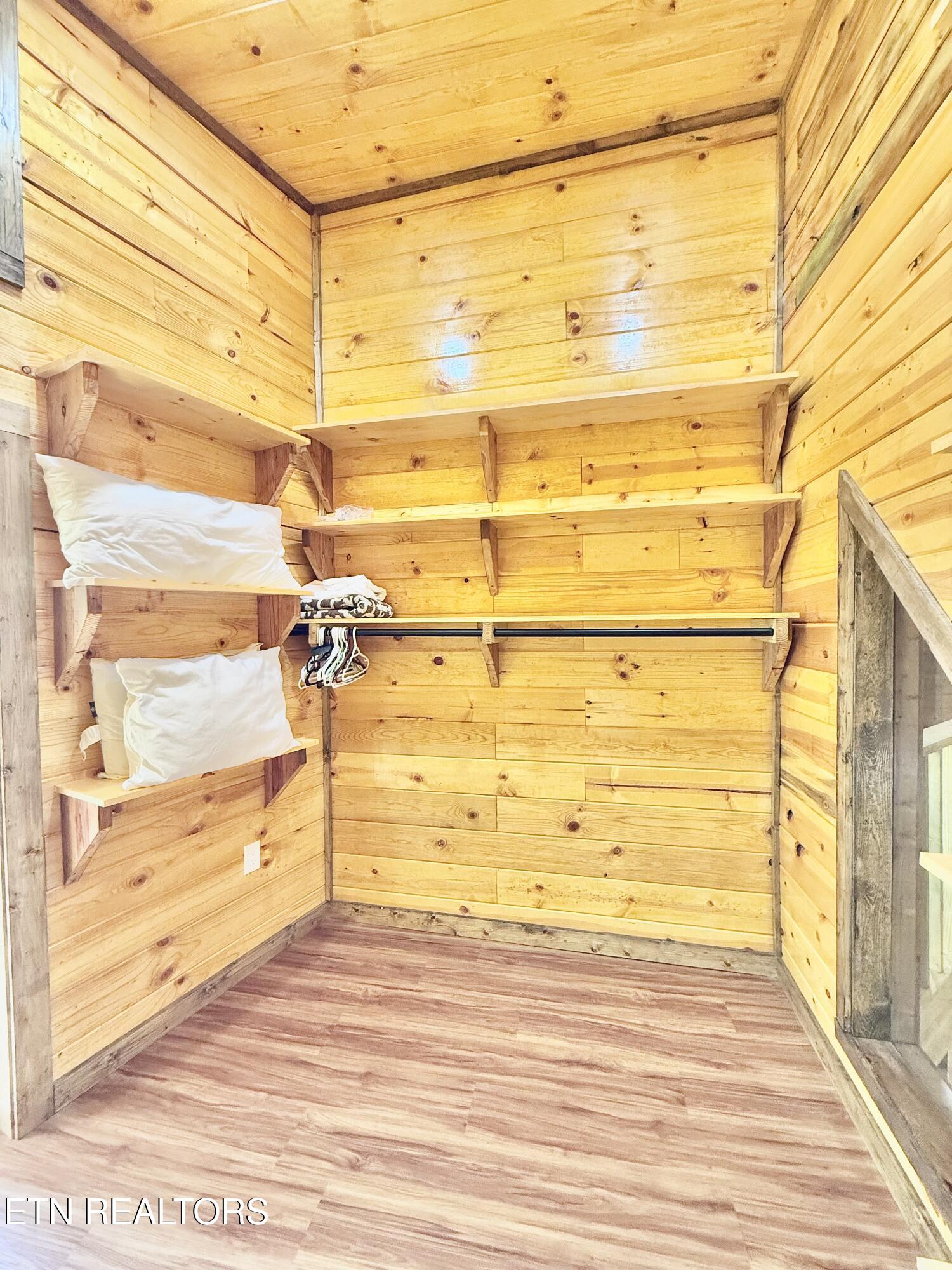 2715 Overholt Trail Pigeon Forge TN 37862