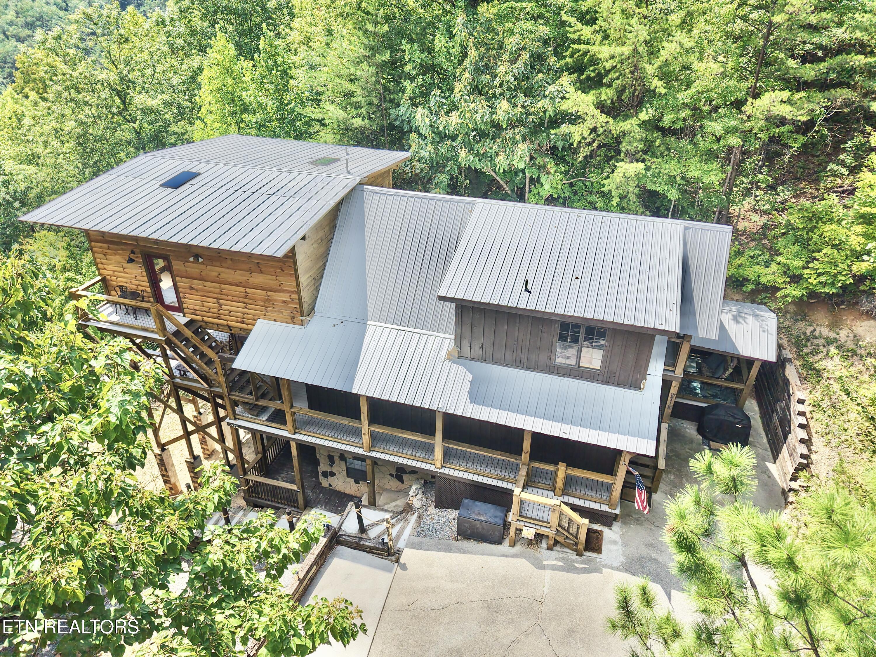 2715 Overholt Trail Pigeon Forge TN 37862