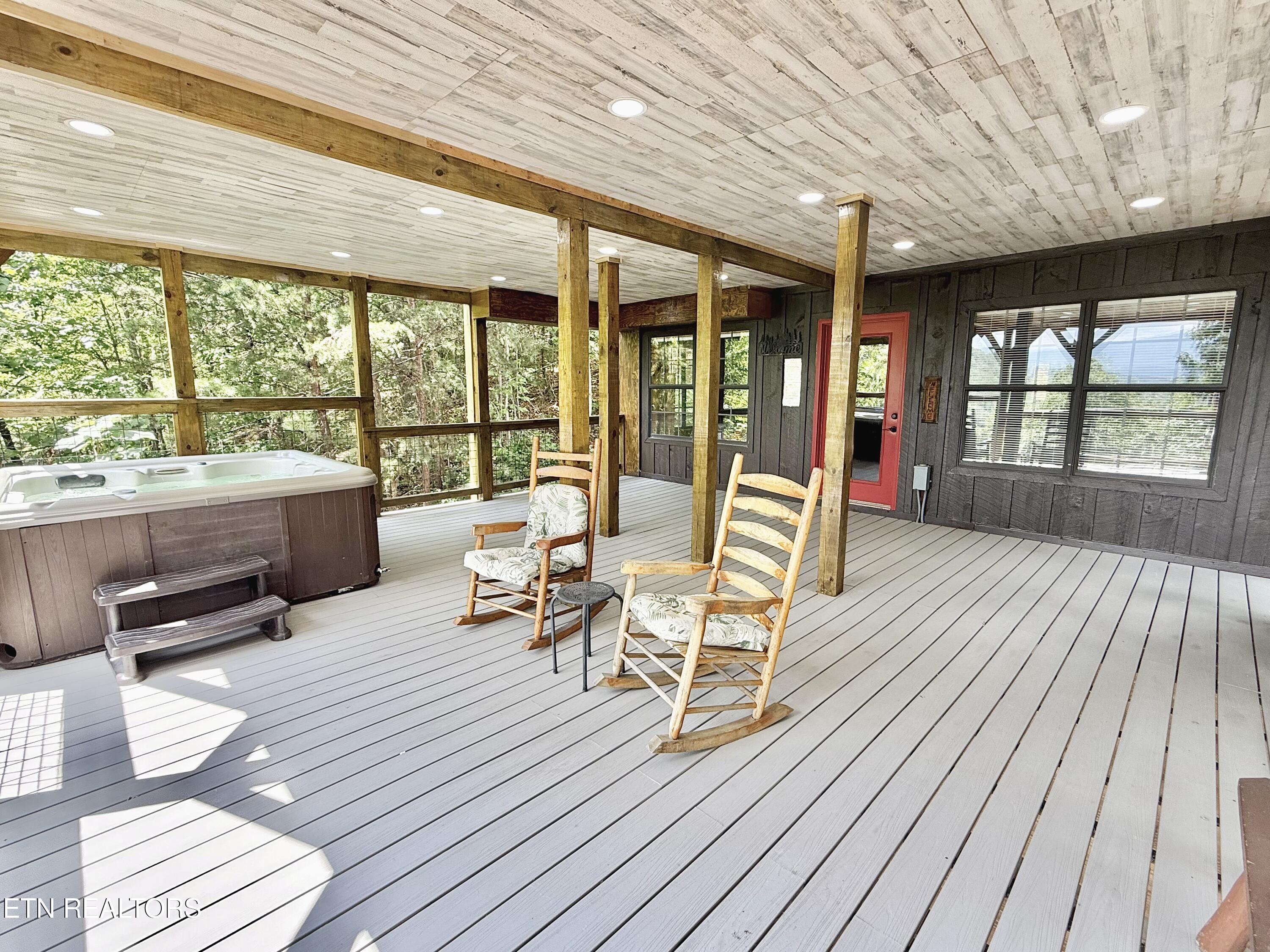 2715 Overholt Trail Pigeon Forge TN 37862