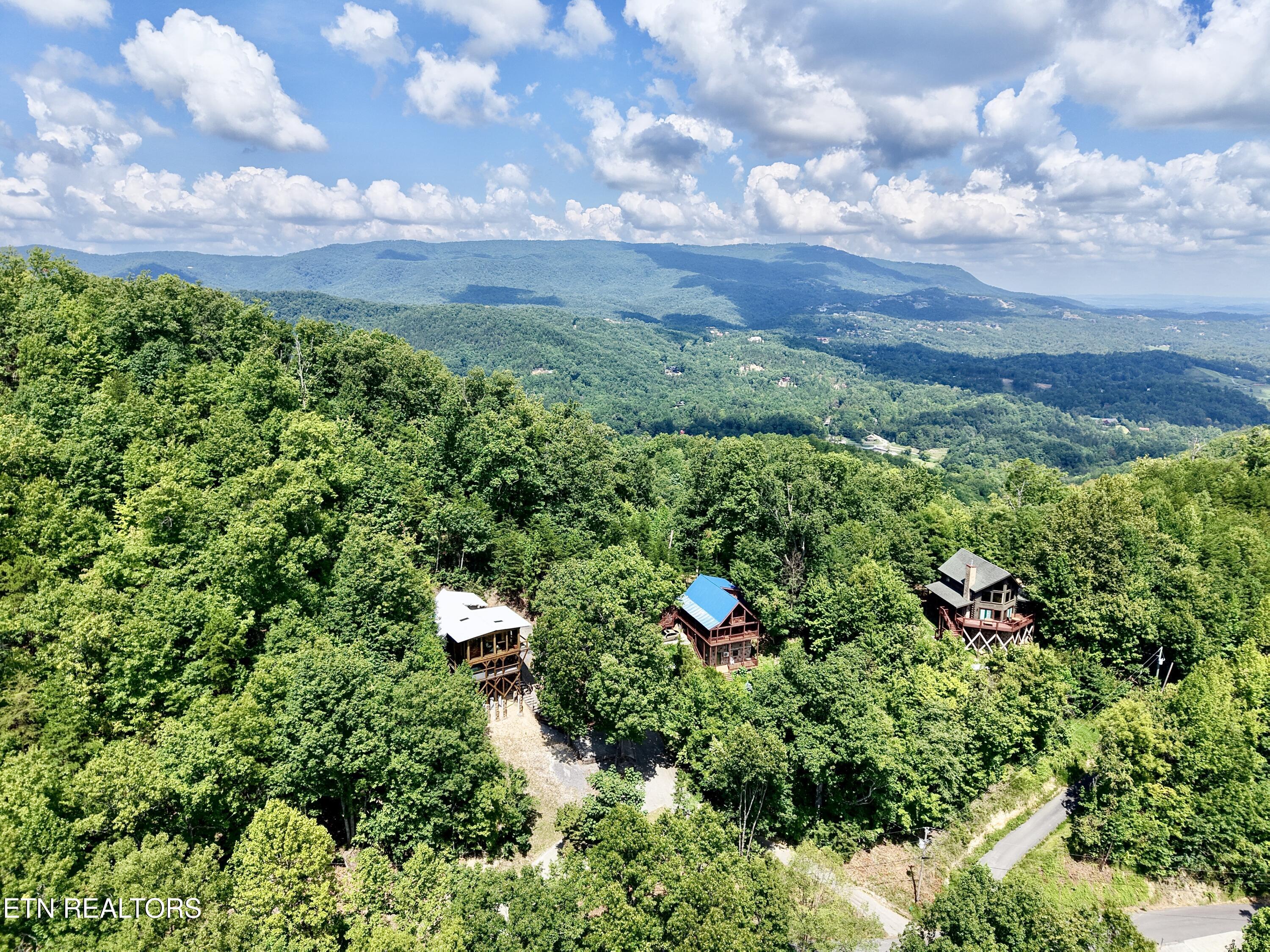 2715 Overholt Trail Pigeon Forge TN 37862