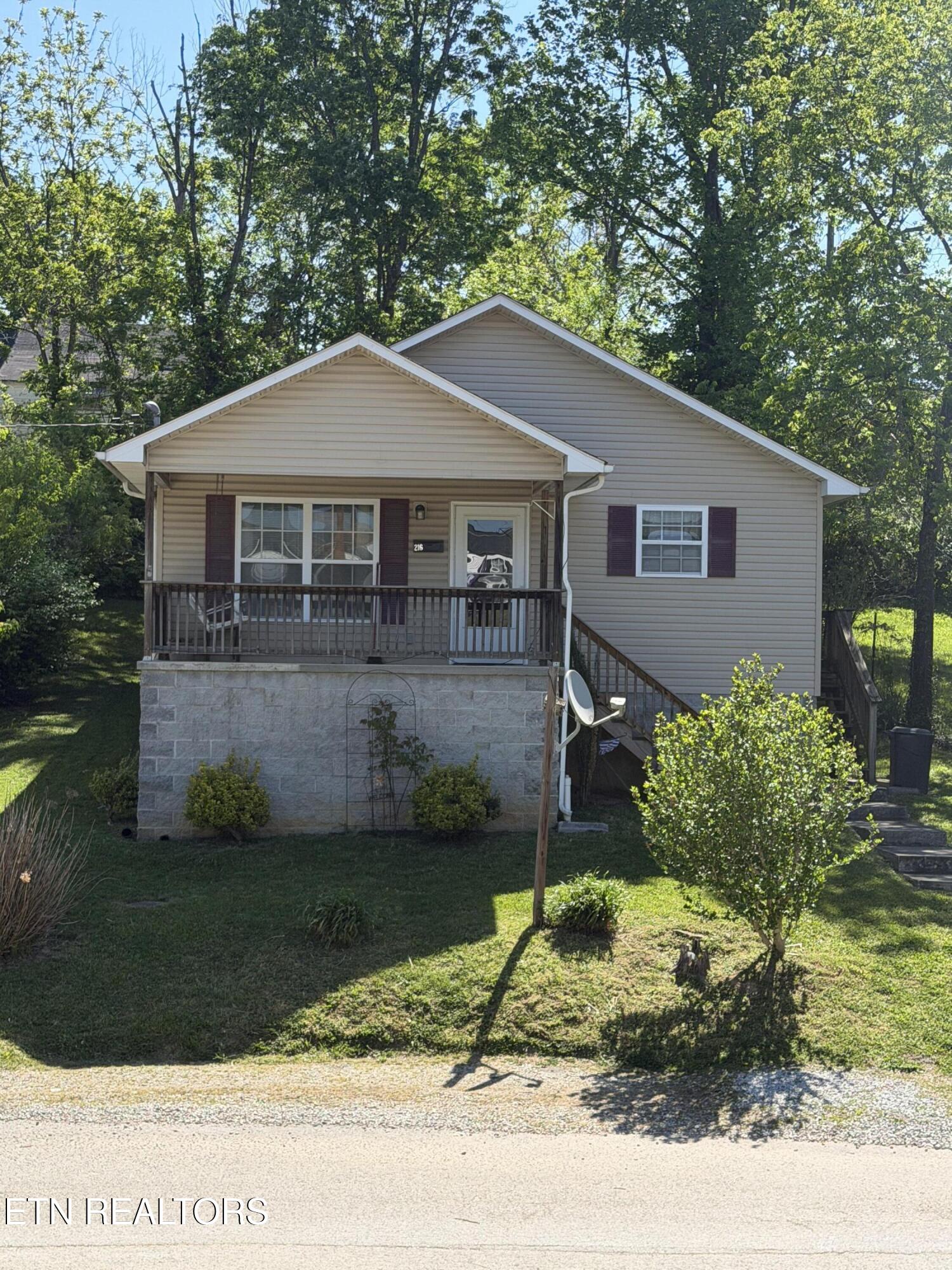 216 N Cross Street Oneida TN 37841