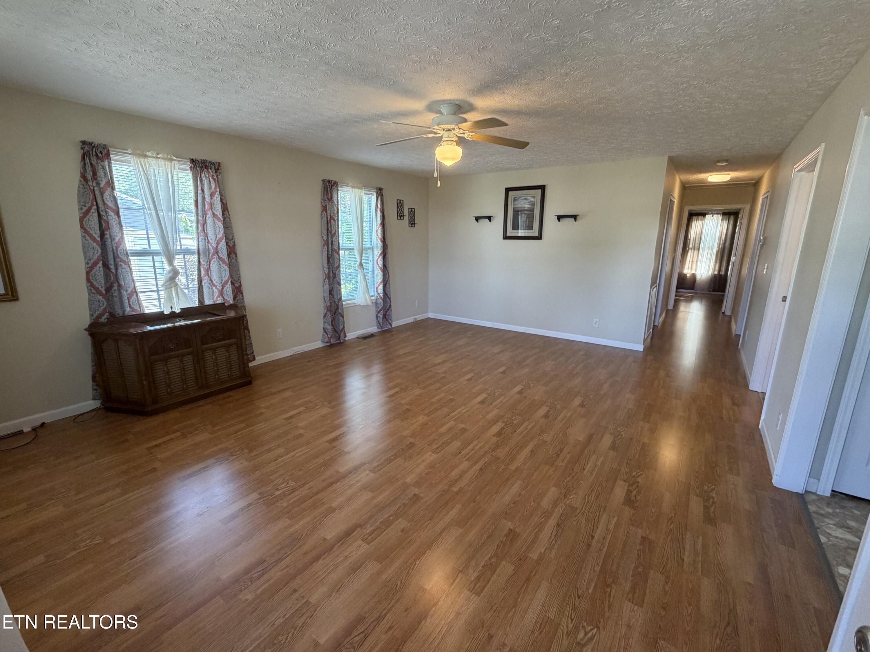 216 N Cross Street Oneida TN 37841