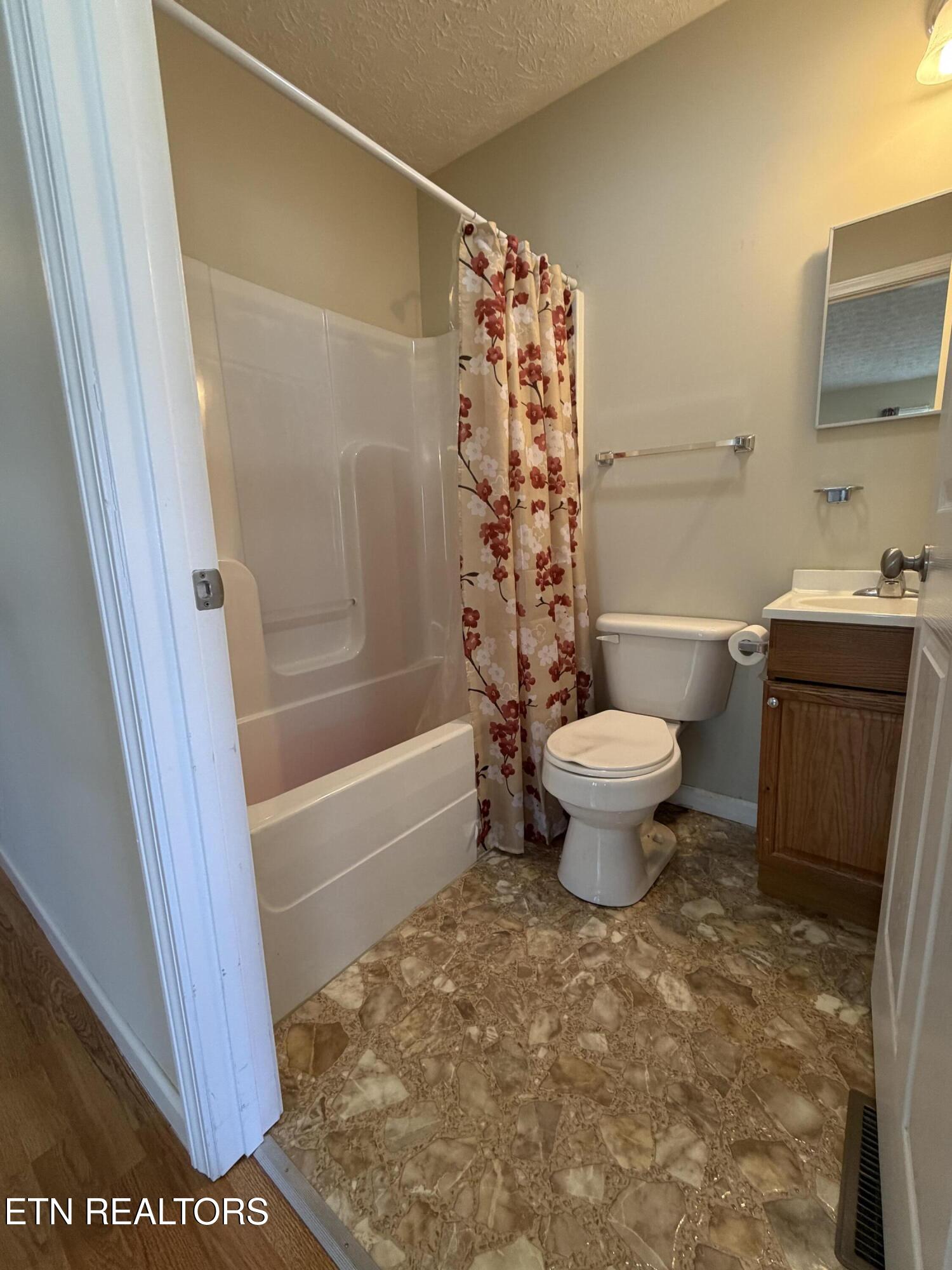 216 N Cross Street Oneida TN 37841