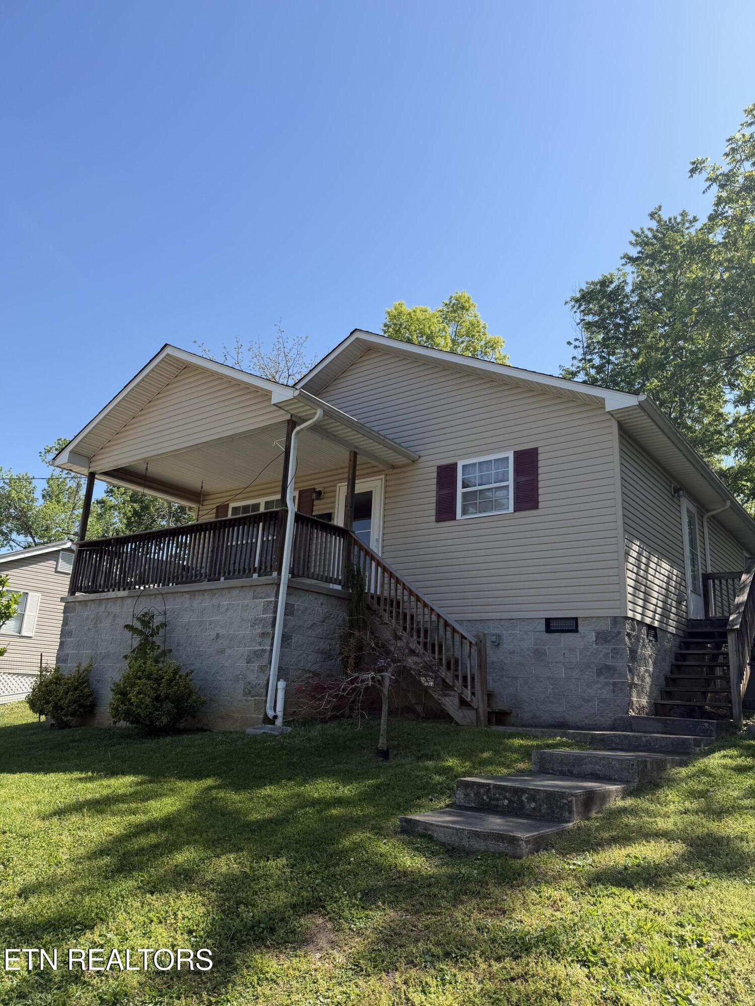 216 N Cross Street Oneida TN 37841