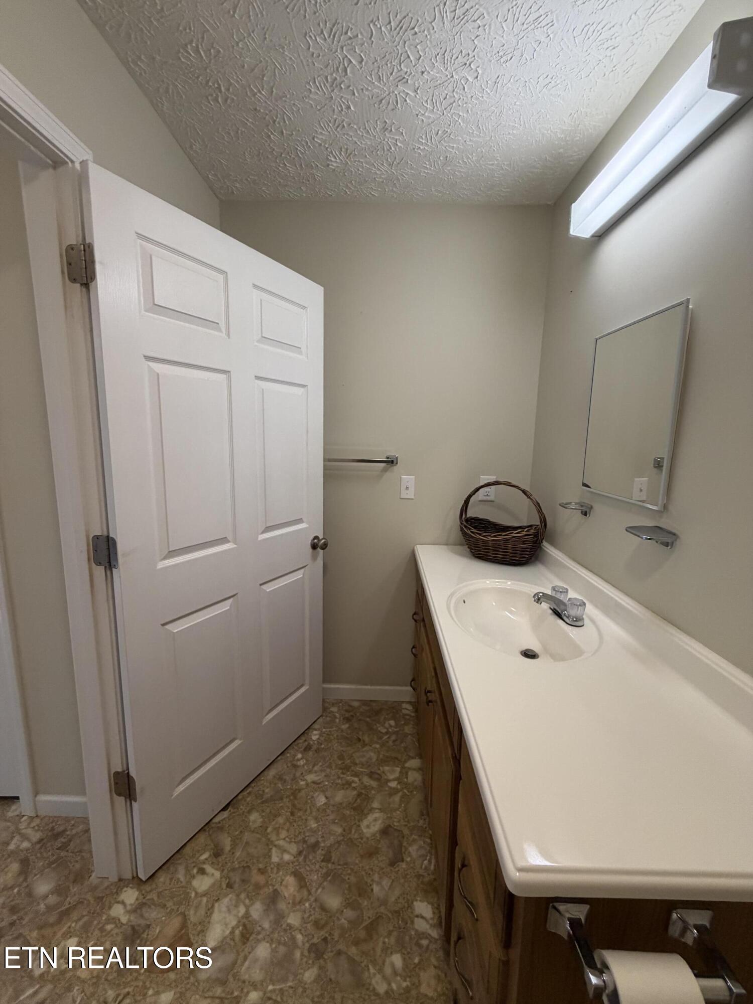 216 N Cross Street Oneida TN 37841