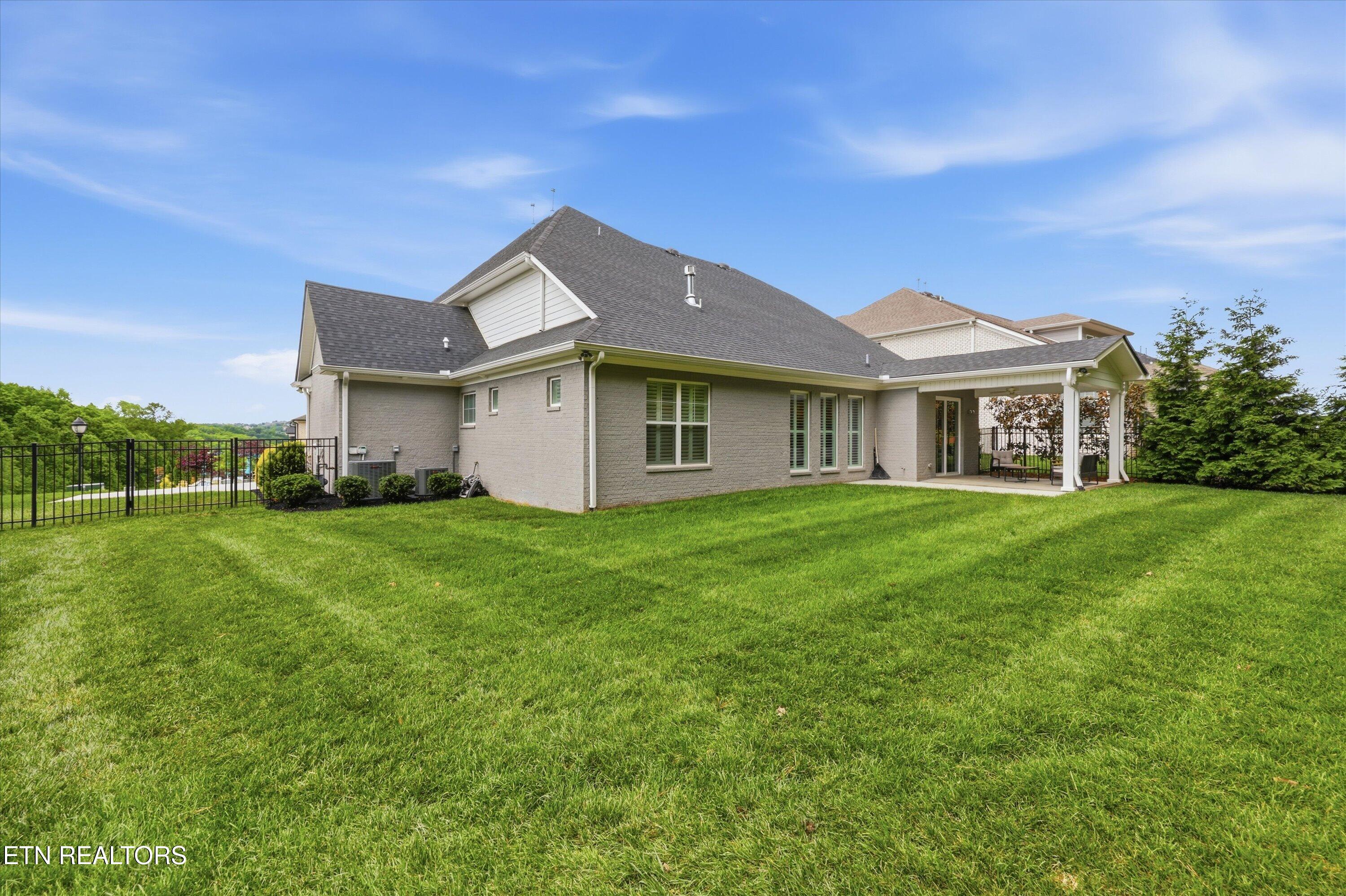 226 Reverence Run Lane Knoxville TN 37934