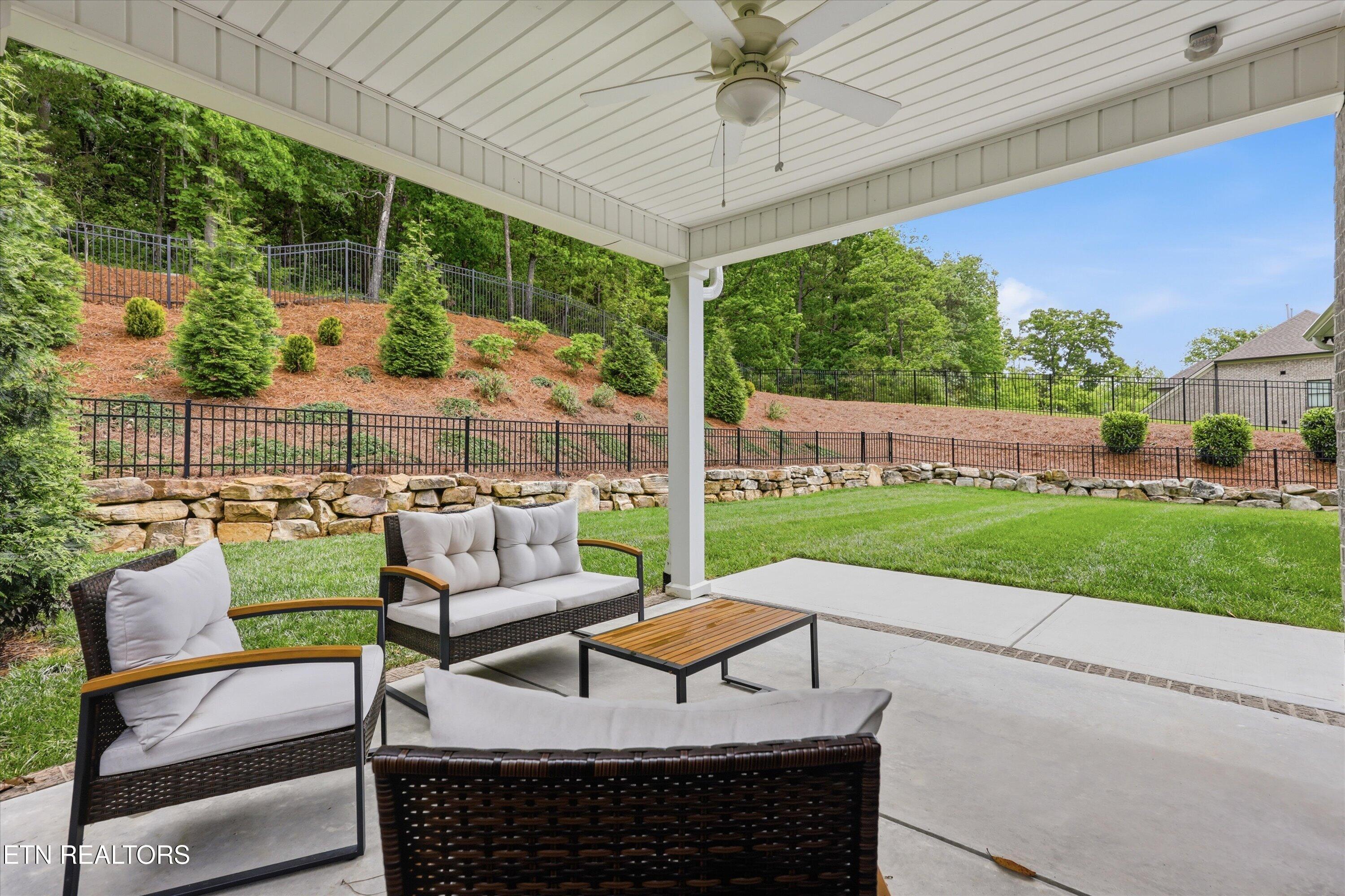 226 Reverence Run Lane Knoxville TN 37934