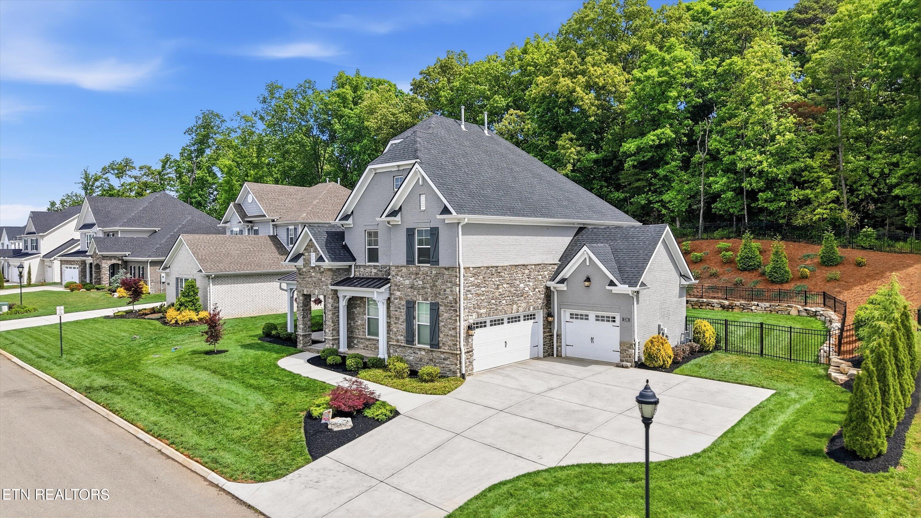 226 Reverence Run Lane Knoxville TN 37934