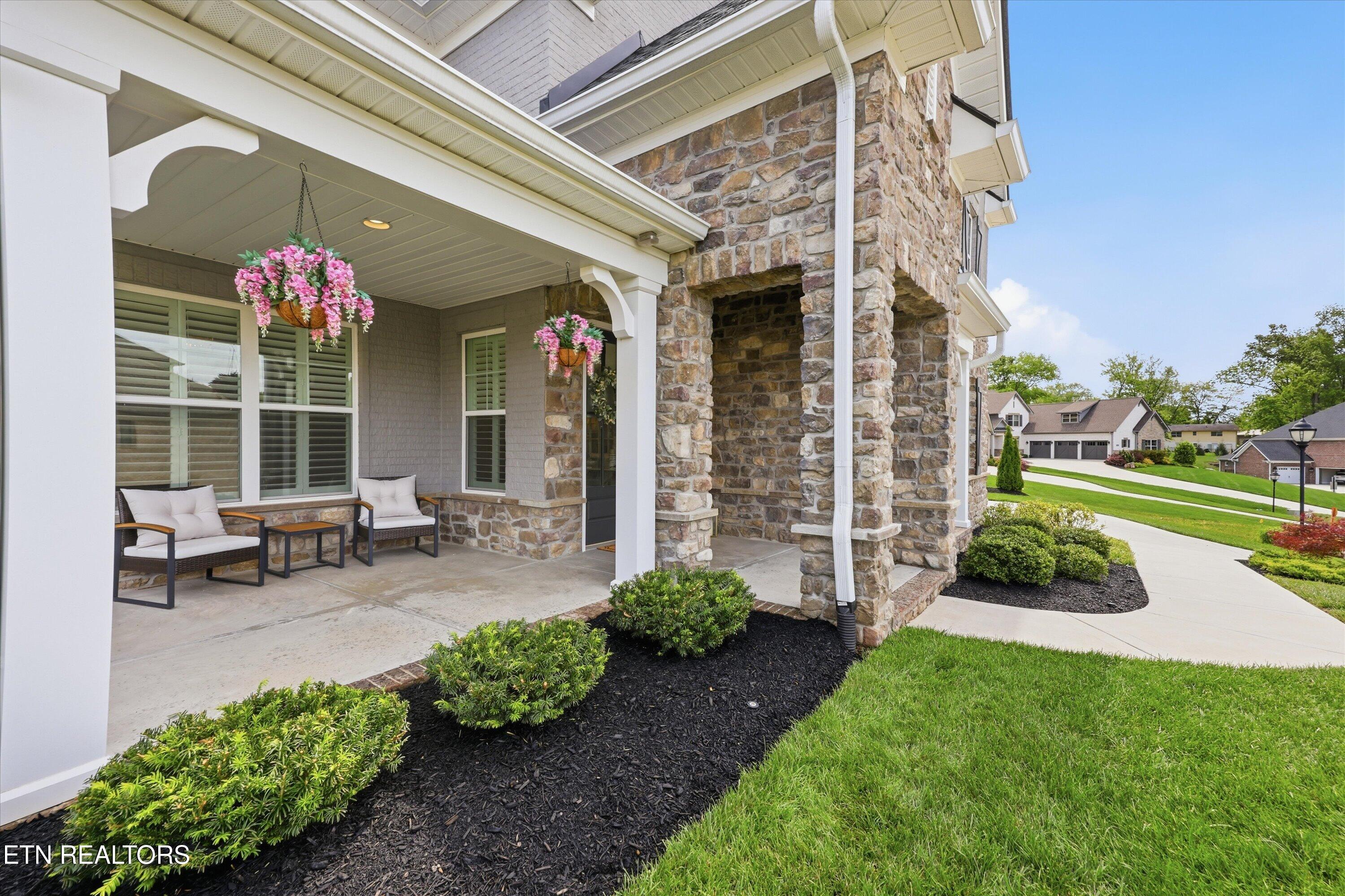 226 Reverence Run Lane Knoxville TN 37934