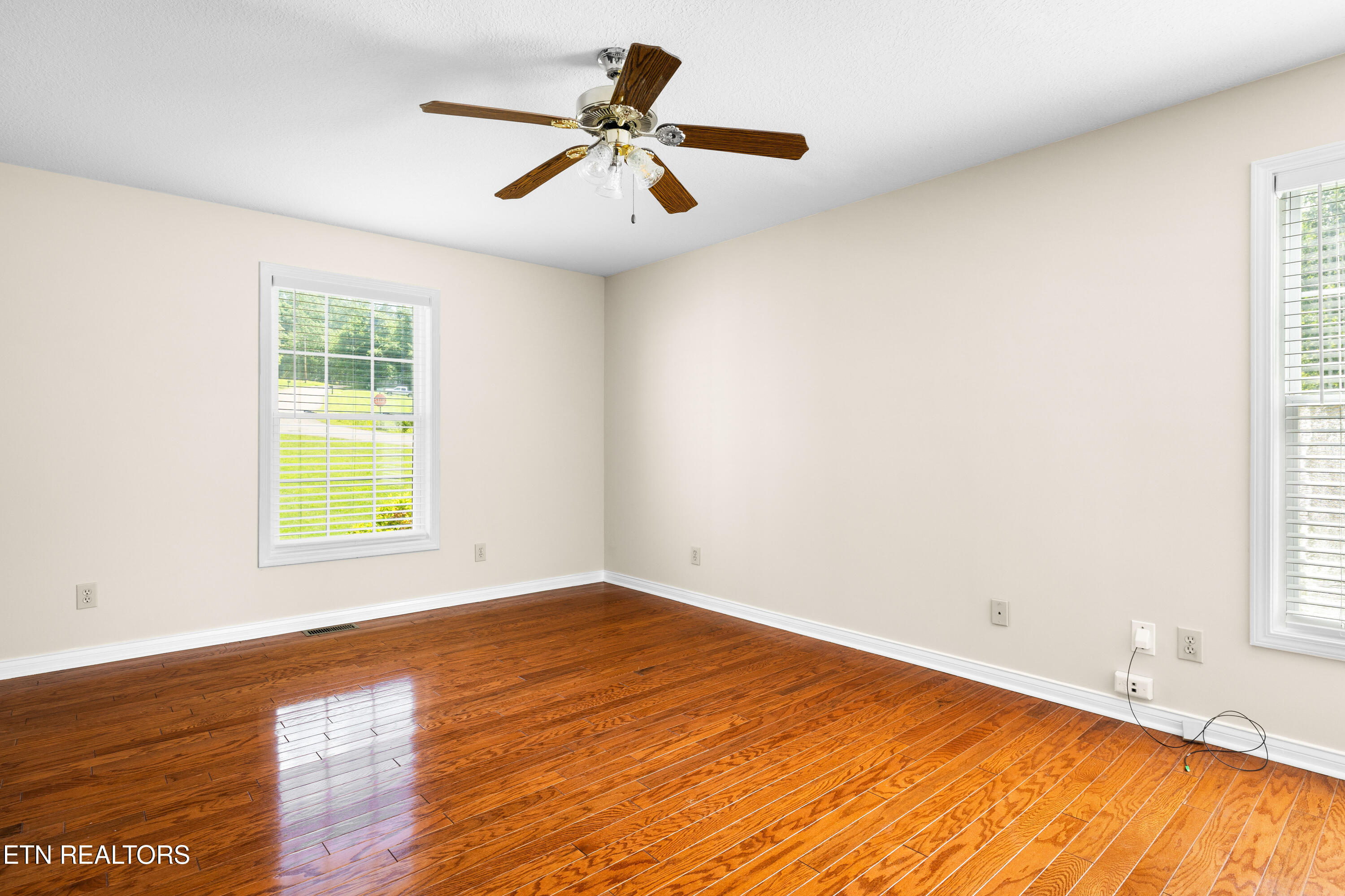 178 Scenic Hill Lane Lenoir City TN 37771