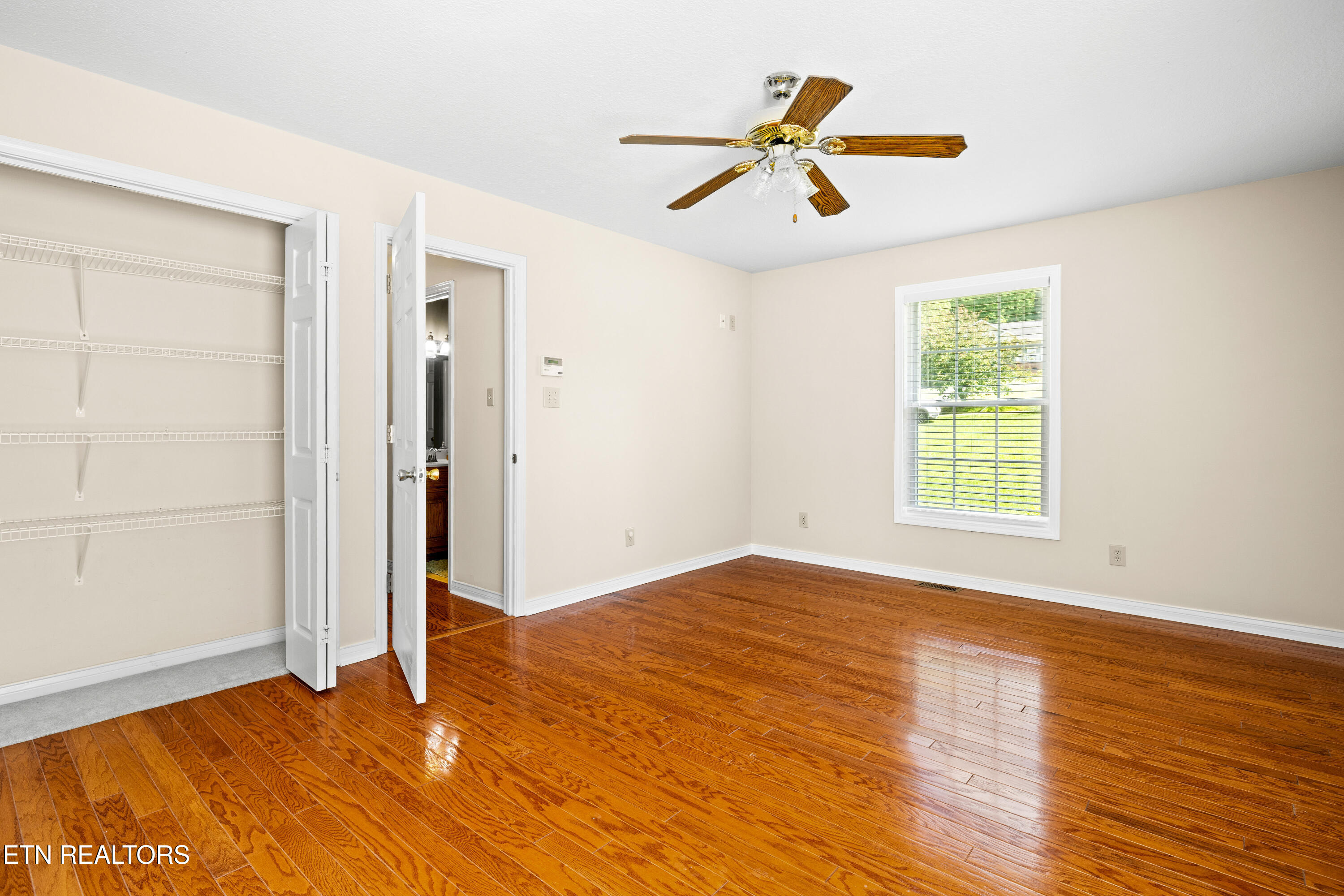 178 Scenic Hill Lane Lenoir City TN 37771