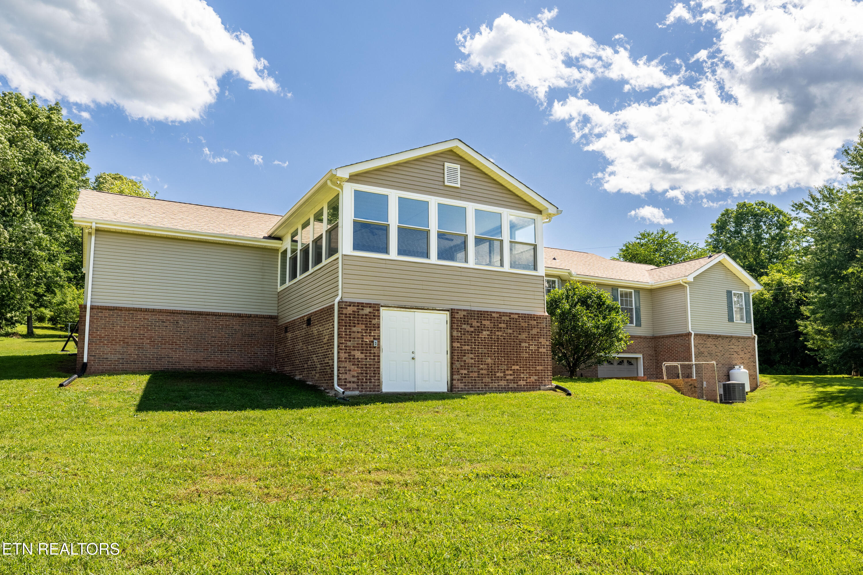 178 Scenic Hill Lane Lenoir City TN 37771