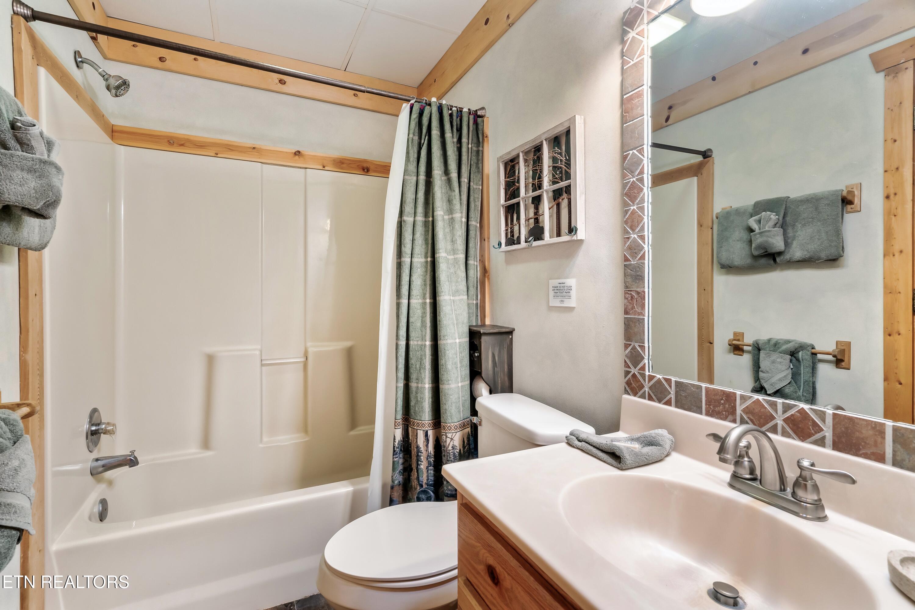 722 Nighthawk Way Pigeon Forge TN 37863