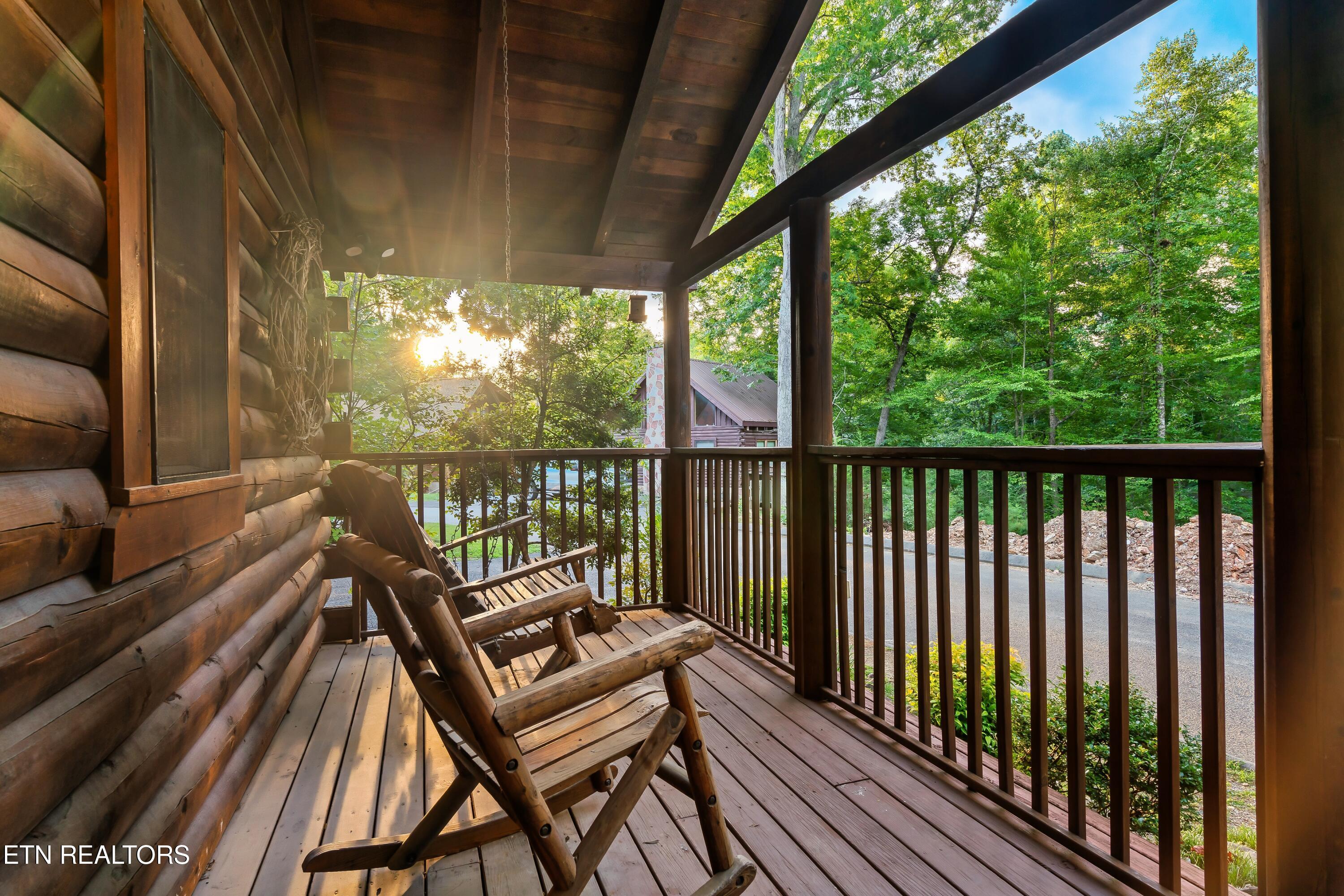 722 Nighthawk Way Pigeon Forge TN 37863