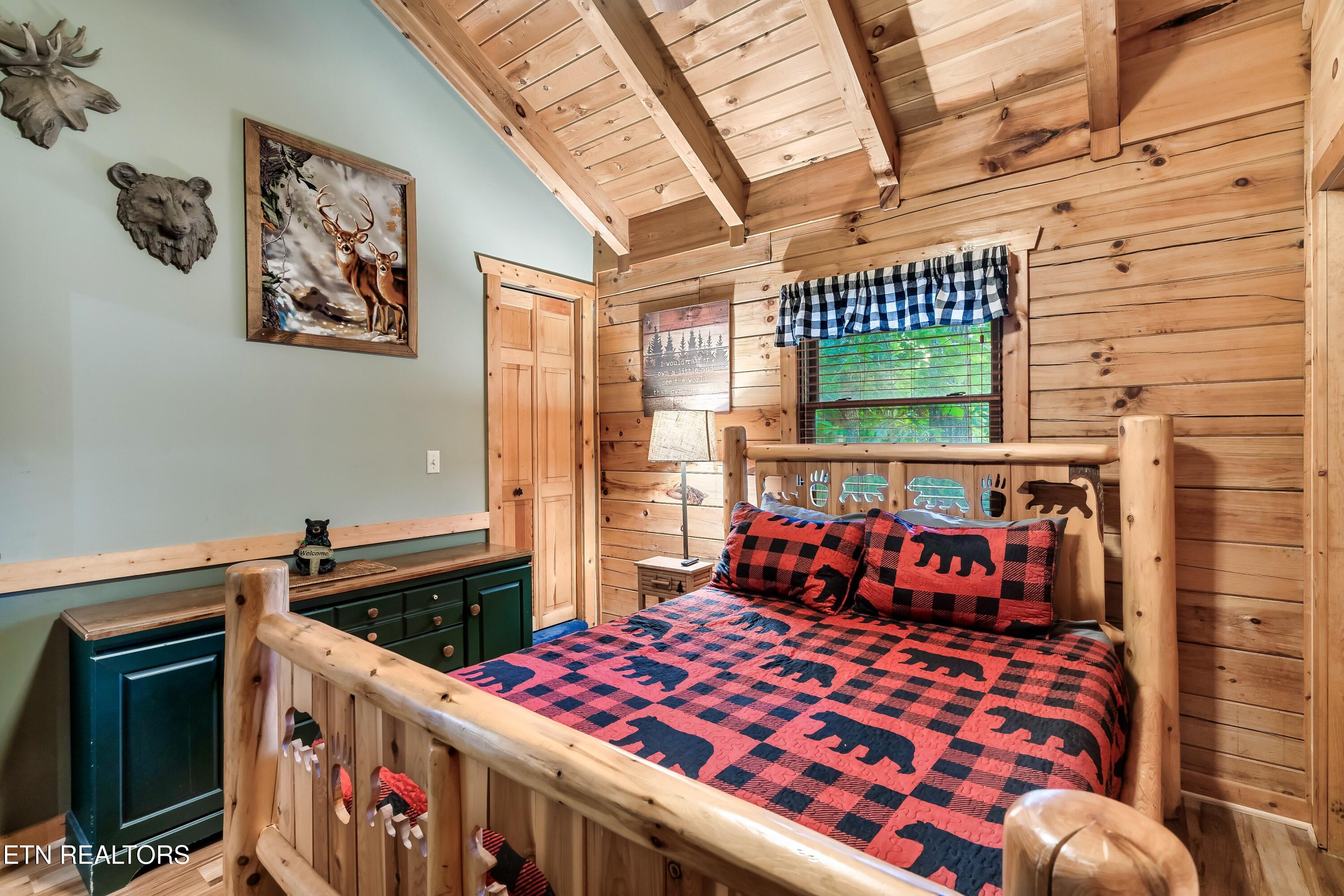 722 Nighthawk Way Pigeon Forge TN 37863