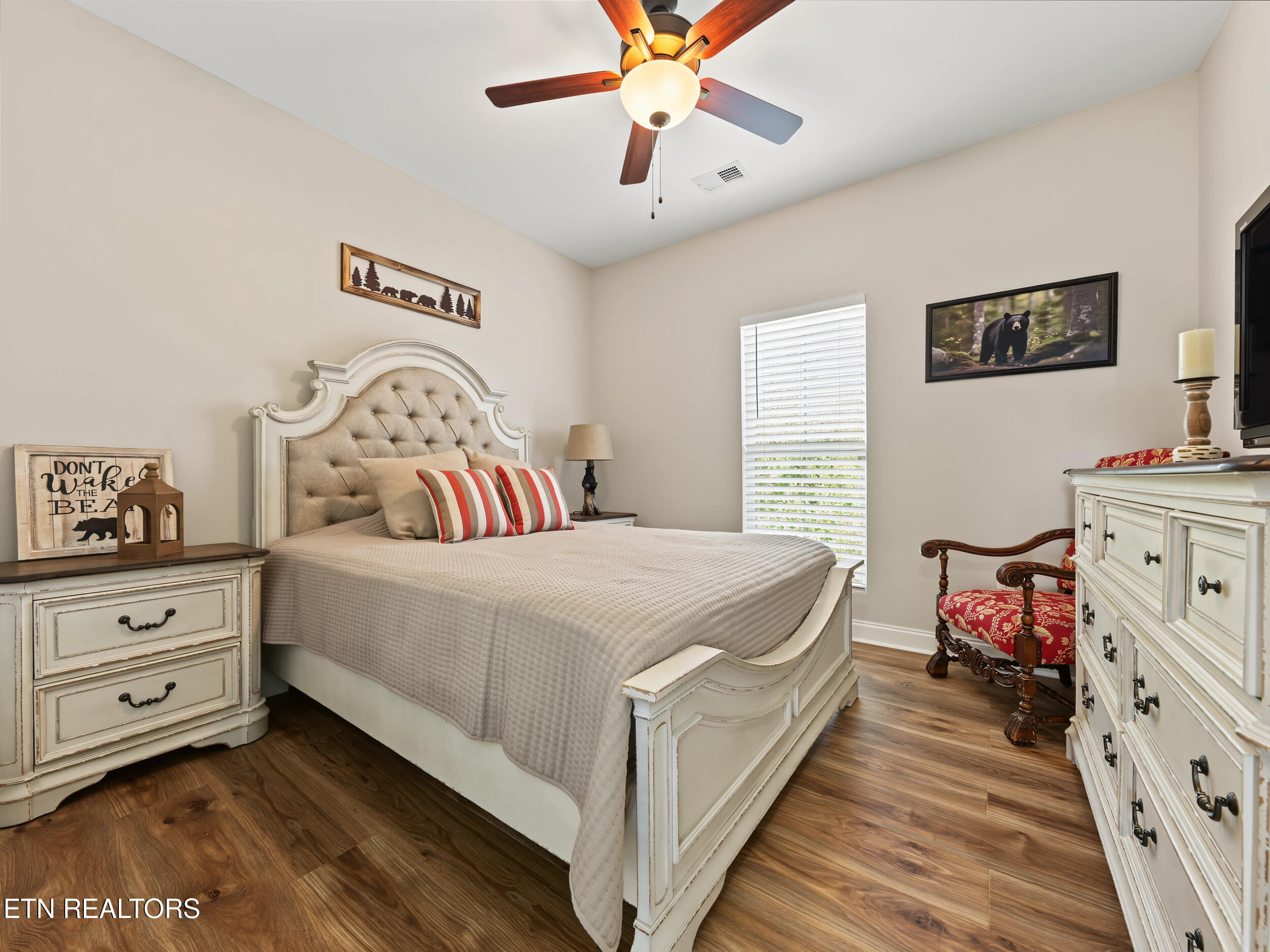 2833 Alden Glenn Court Sevierville TN 37876