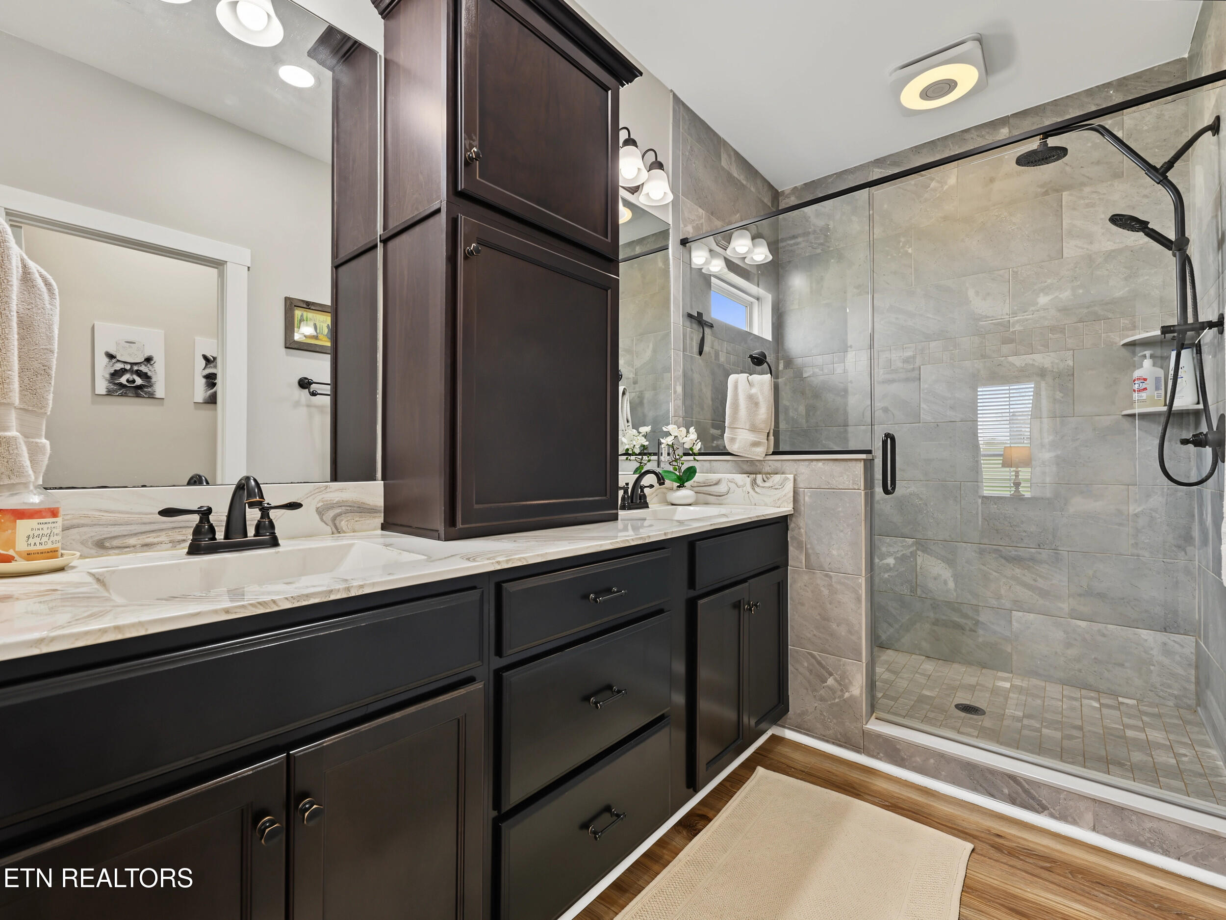 2833 Alden Glenn Court Sevierville TN 37876