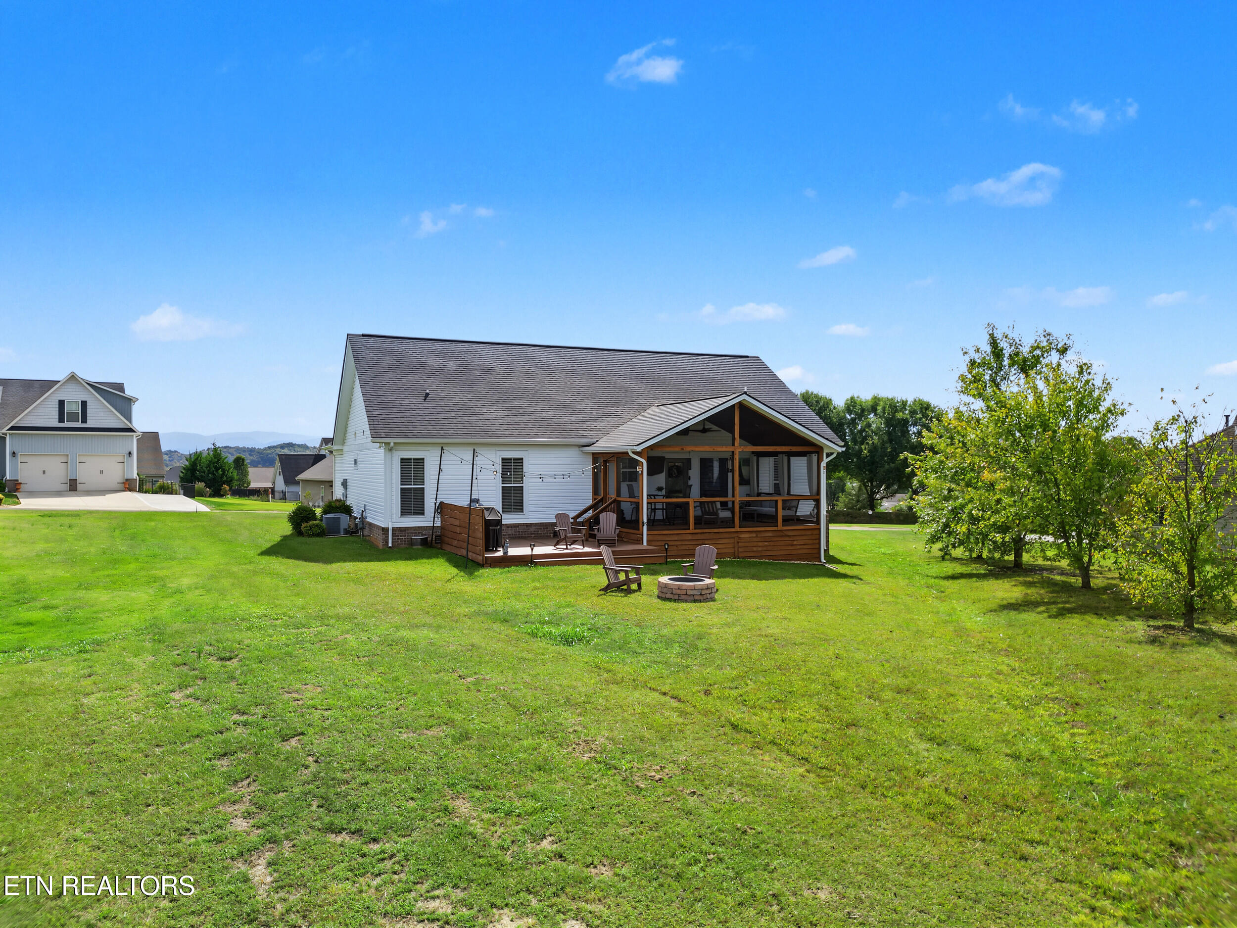 2833 Alden Glenn Court Sevierville TN 37876