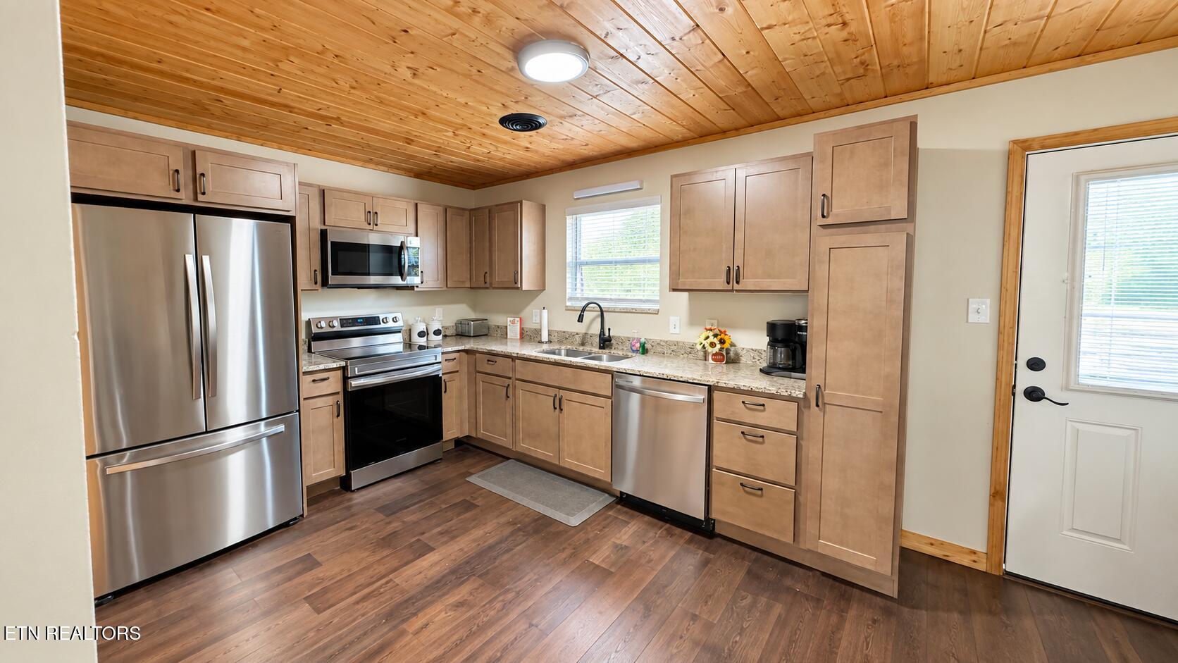 2680 High Valley Drive Pigeon Forge TN 37863